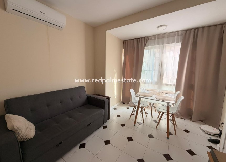 Resale - Apartment -
Torrevieja - Centro Torrevieja