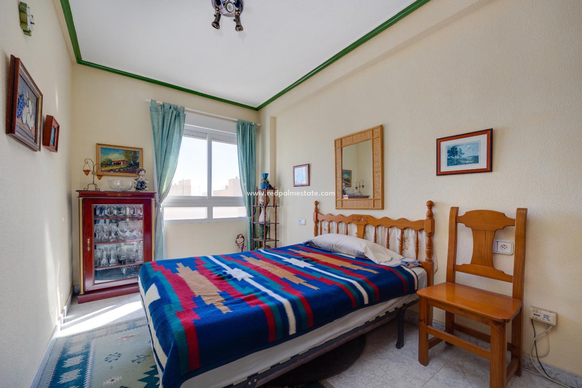 Resale - Apartment -
Torrevieja - Centro Torrevieja