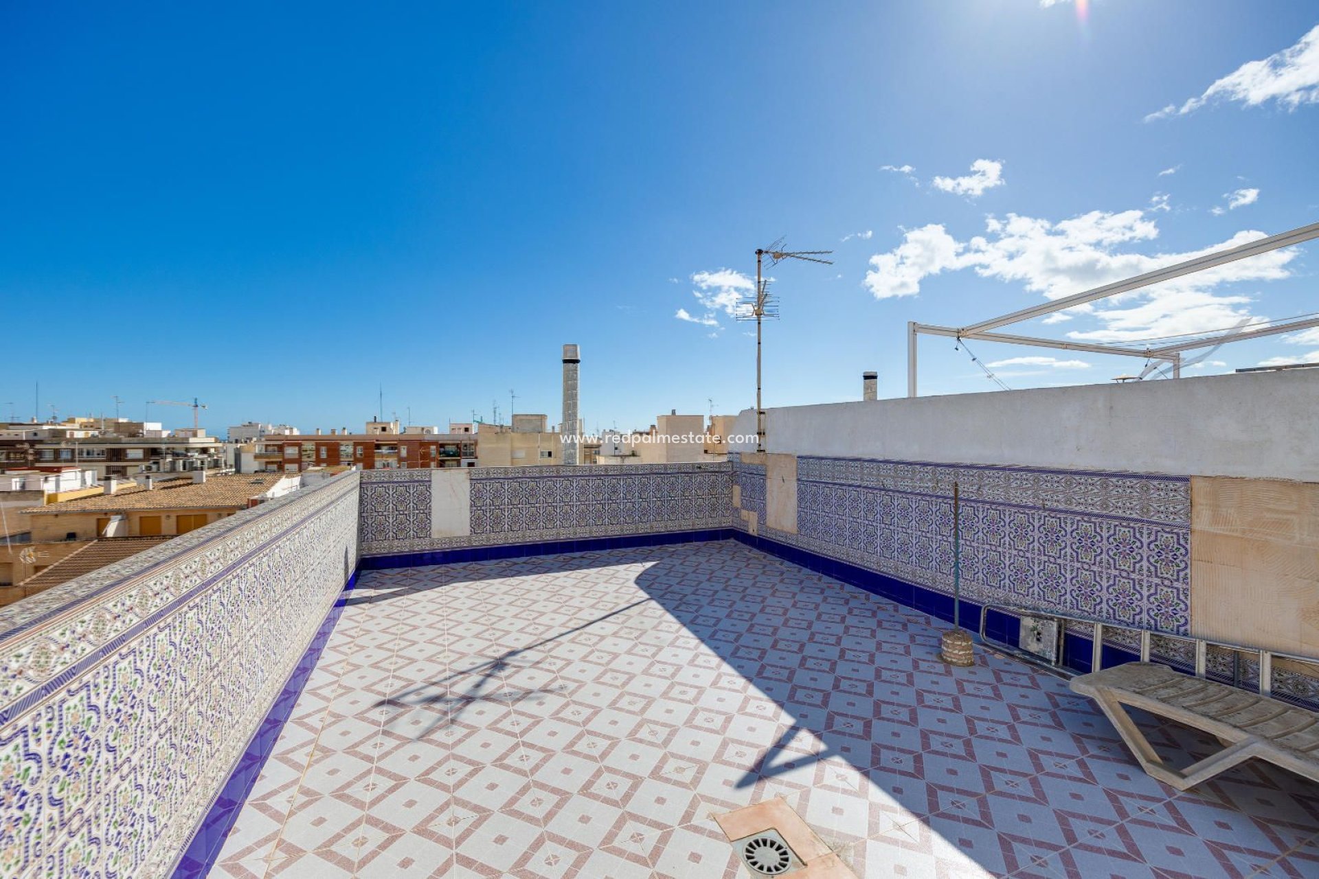 Resale - Apartment -
Torrevieja - Centro Torrevieja