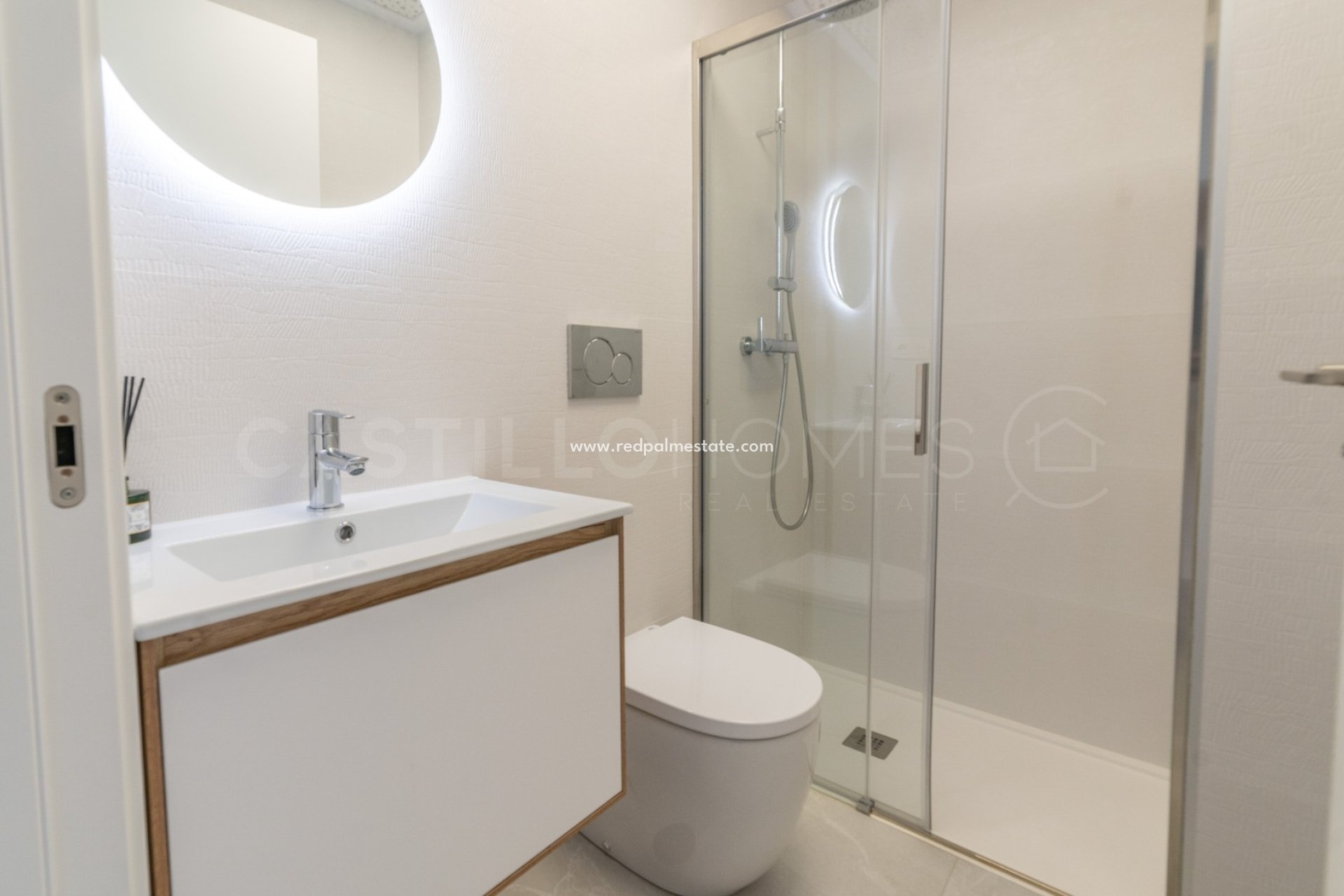 Resale - Apartment -
Torrevieja - Centro Torrevieja