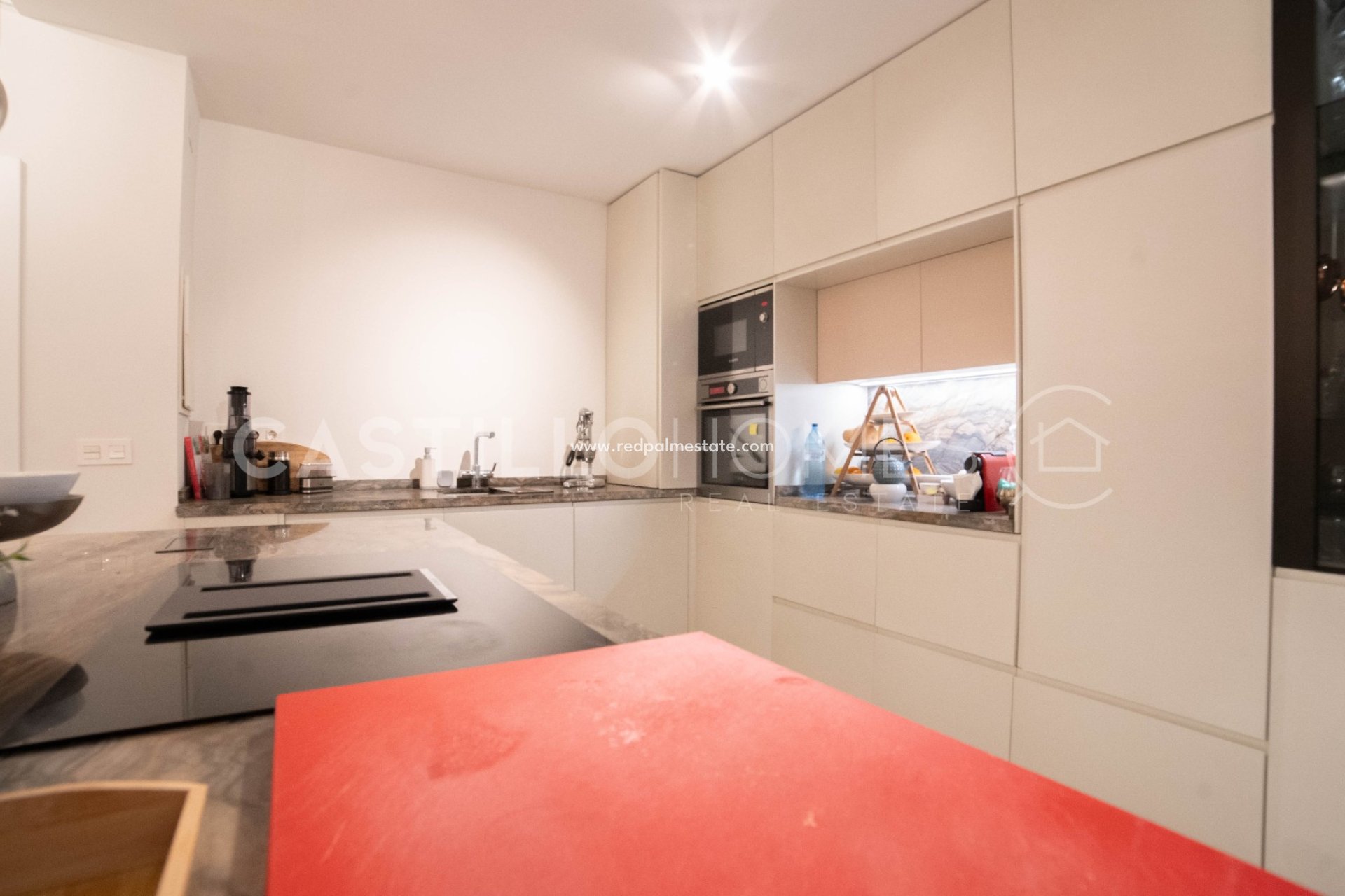 Resale - Apartment -
Torrevieja - Centro Torrevieja