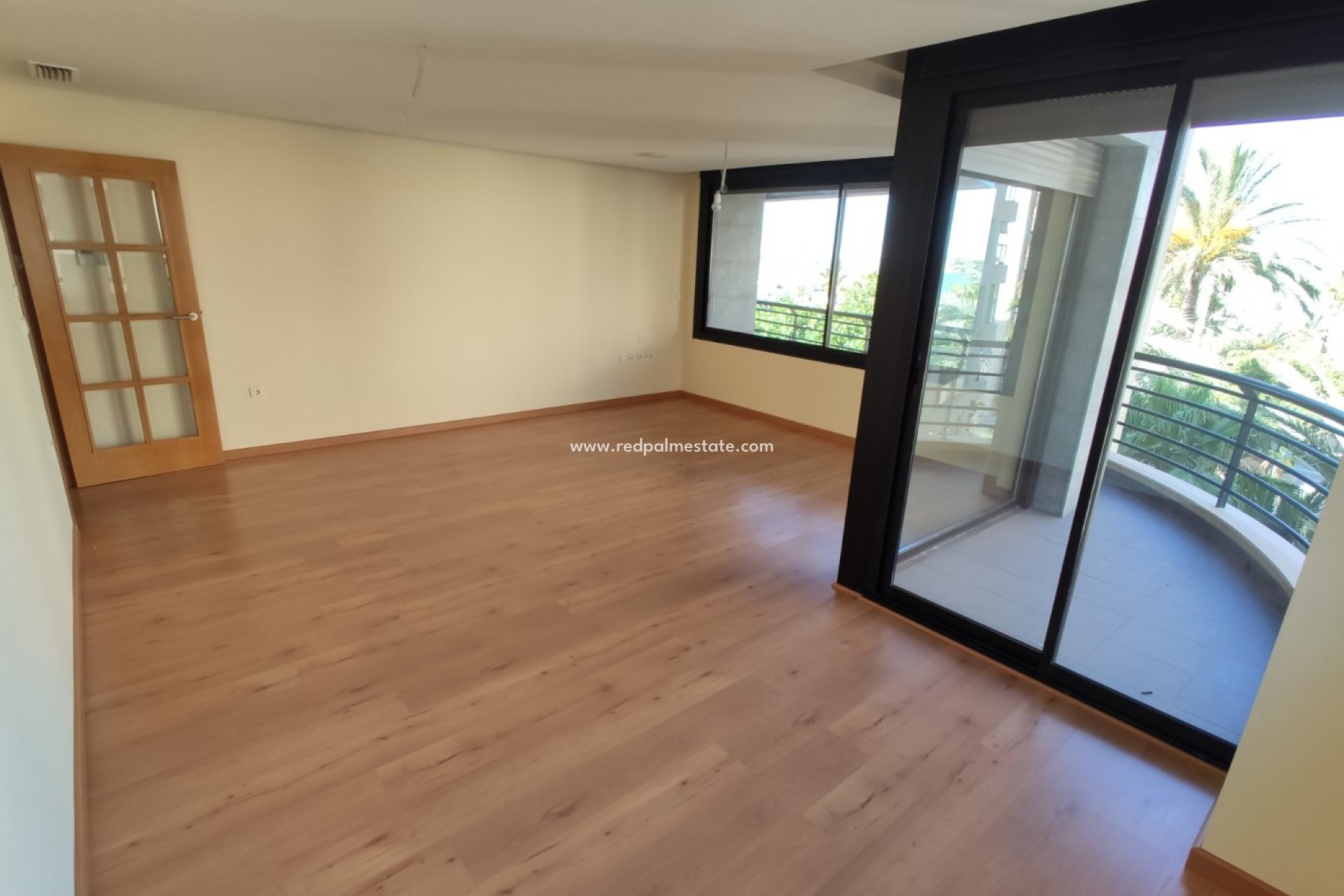 Resale - Apartment -
Torrevieja - Centro Torrevieja