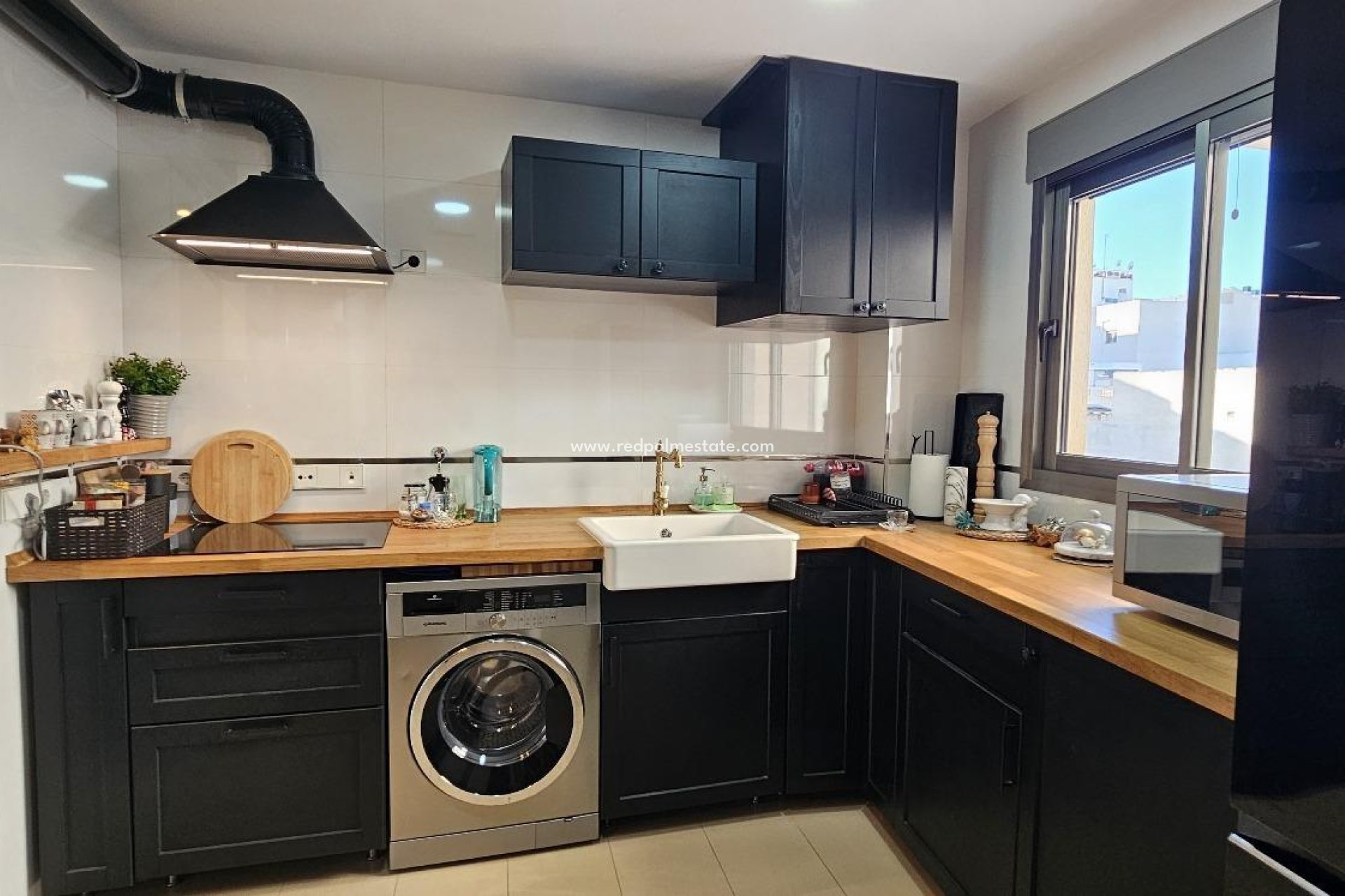 Resale - Apartment -
Torrevieja - Centro Torrevieja