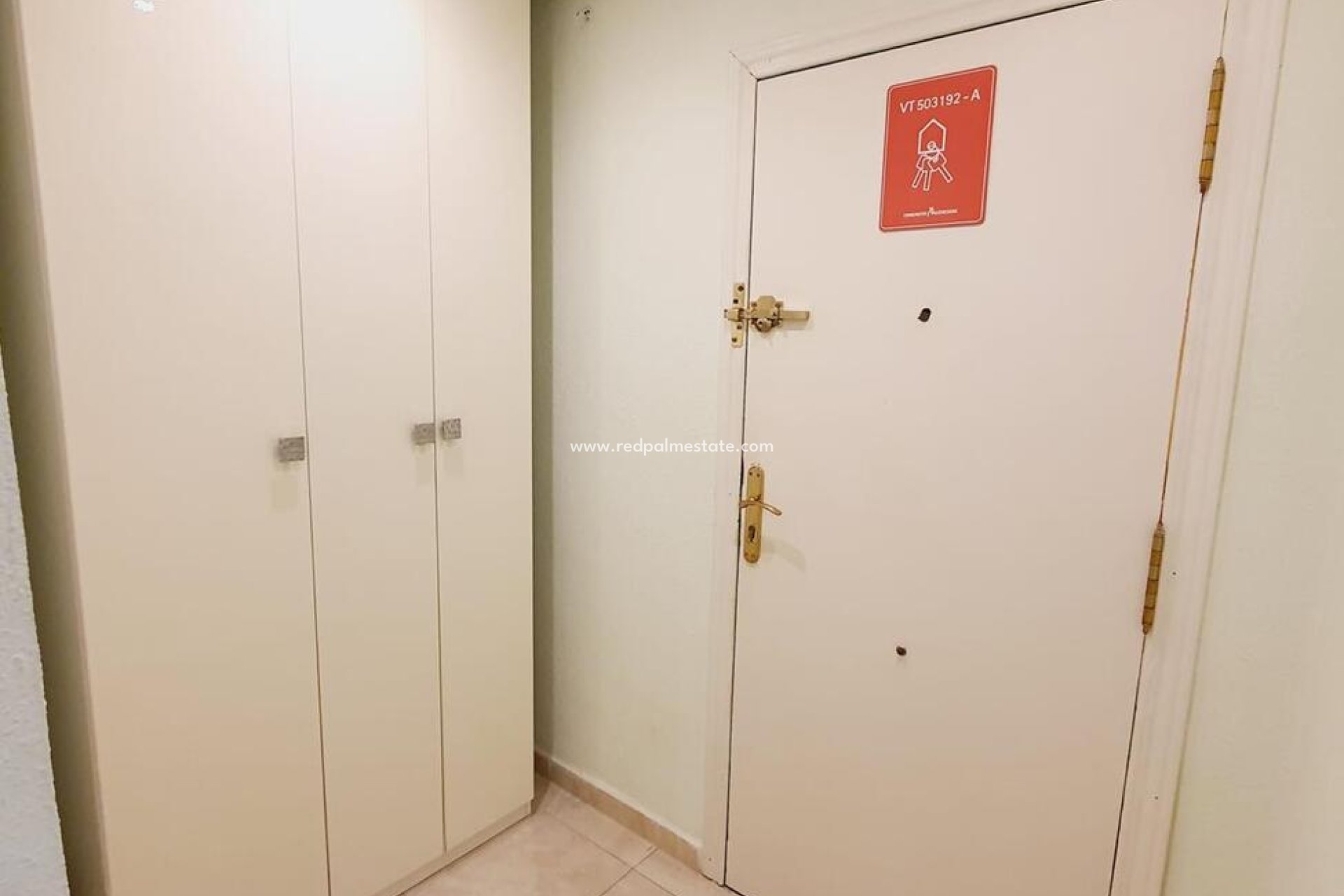 Resale - Apartment -
Torrevieja - Centro Torrevieja