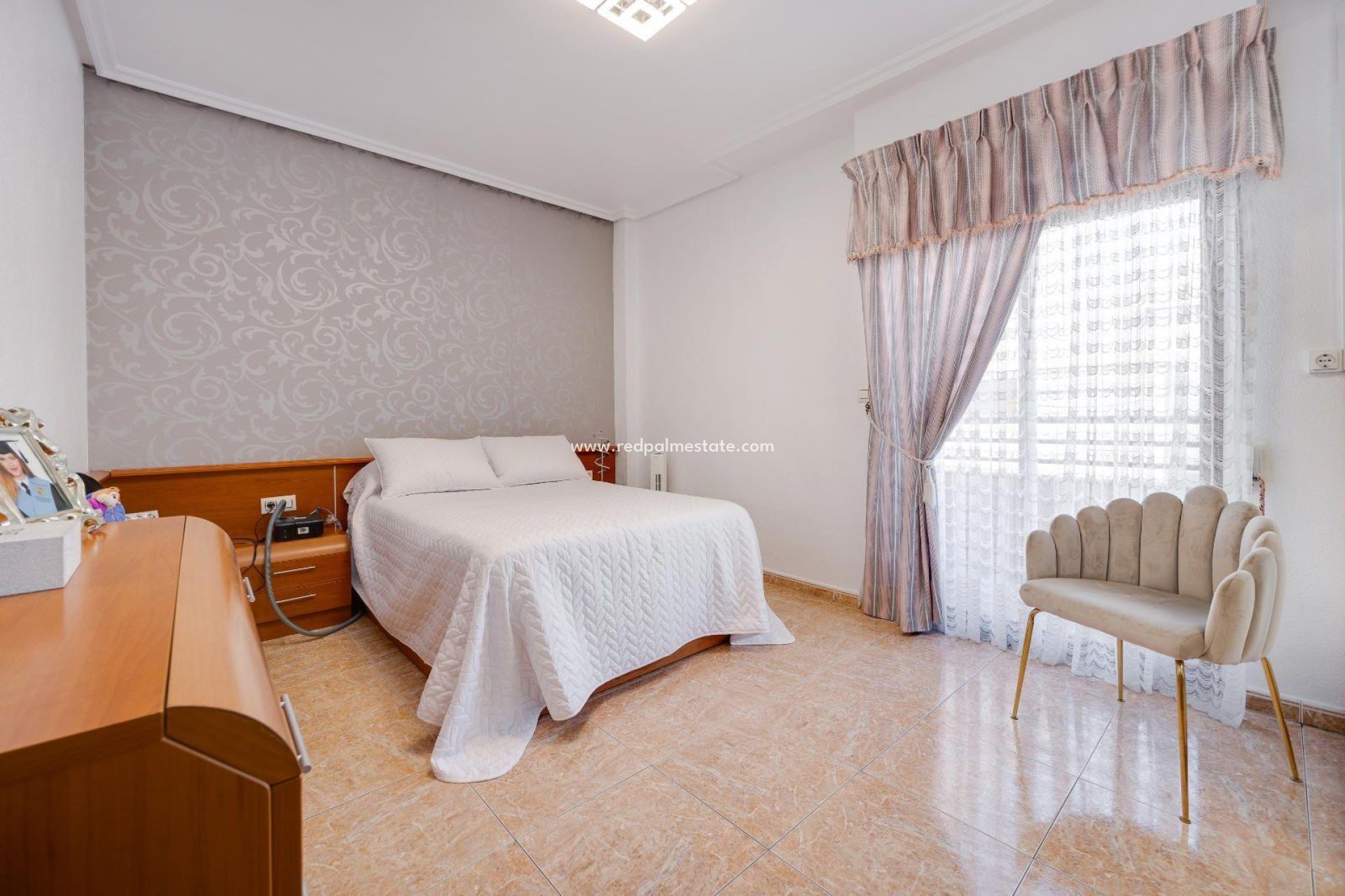 Resale - Apartment -
Torrevieja - Centro Torrevieja
