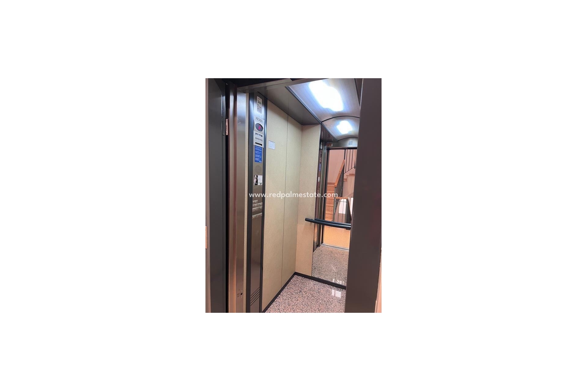 Resale - Apartment -
Torrevieja - Centro Torrevieja