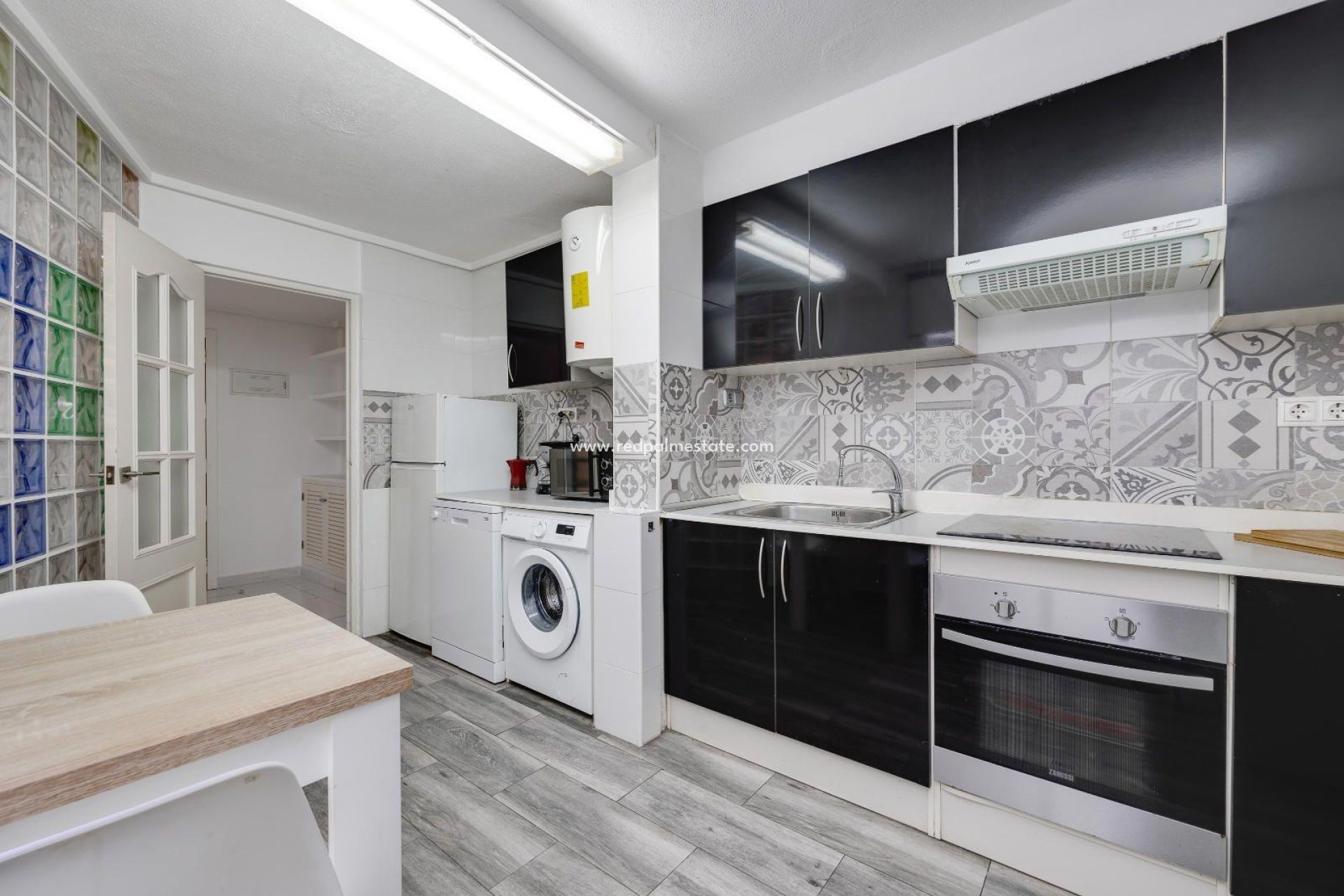 Resale - Apartment -
Torrevieja - Centro Torrevieja