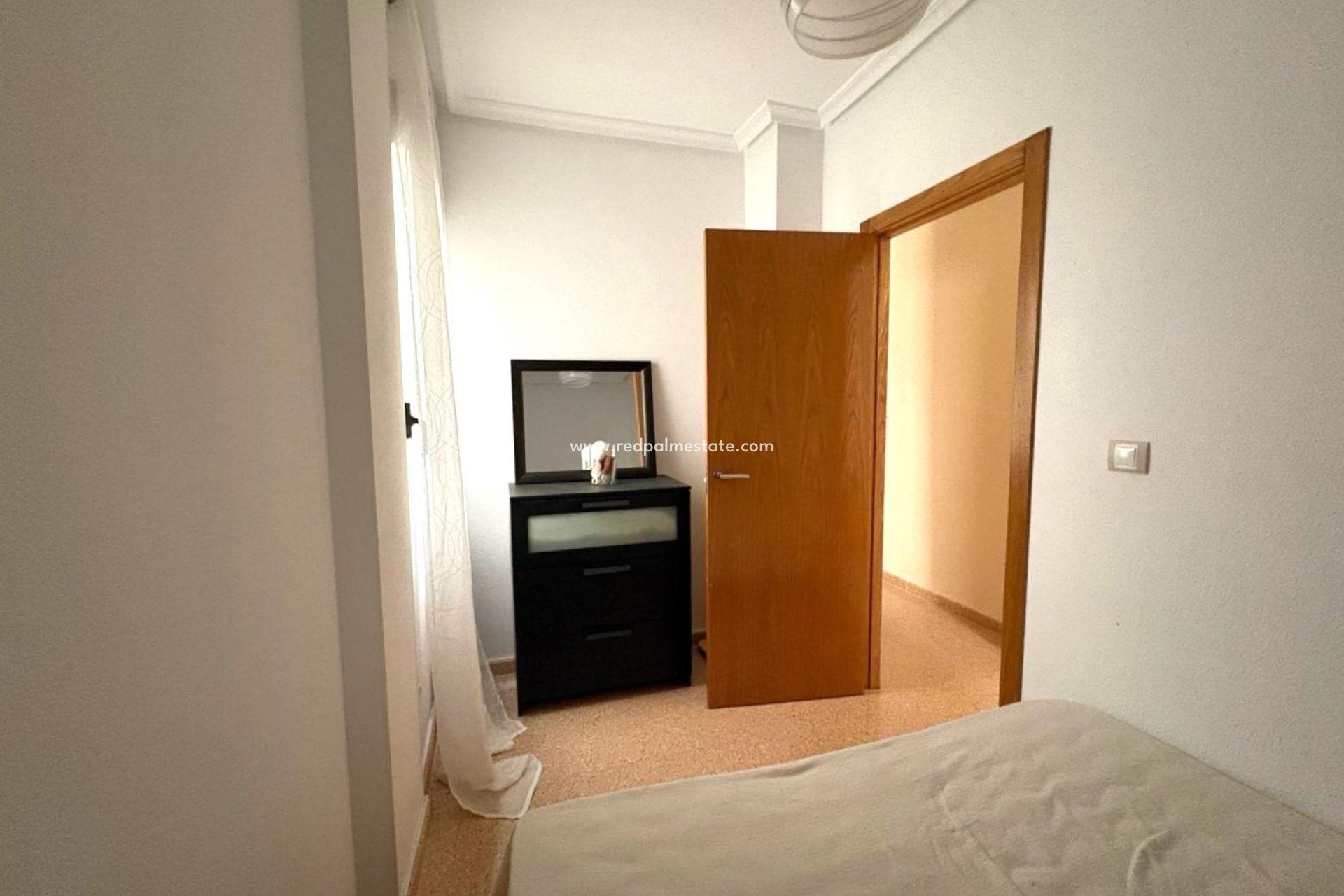 Resale - Apartment -
Torrevieja - Centro Torrevieja