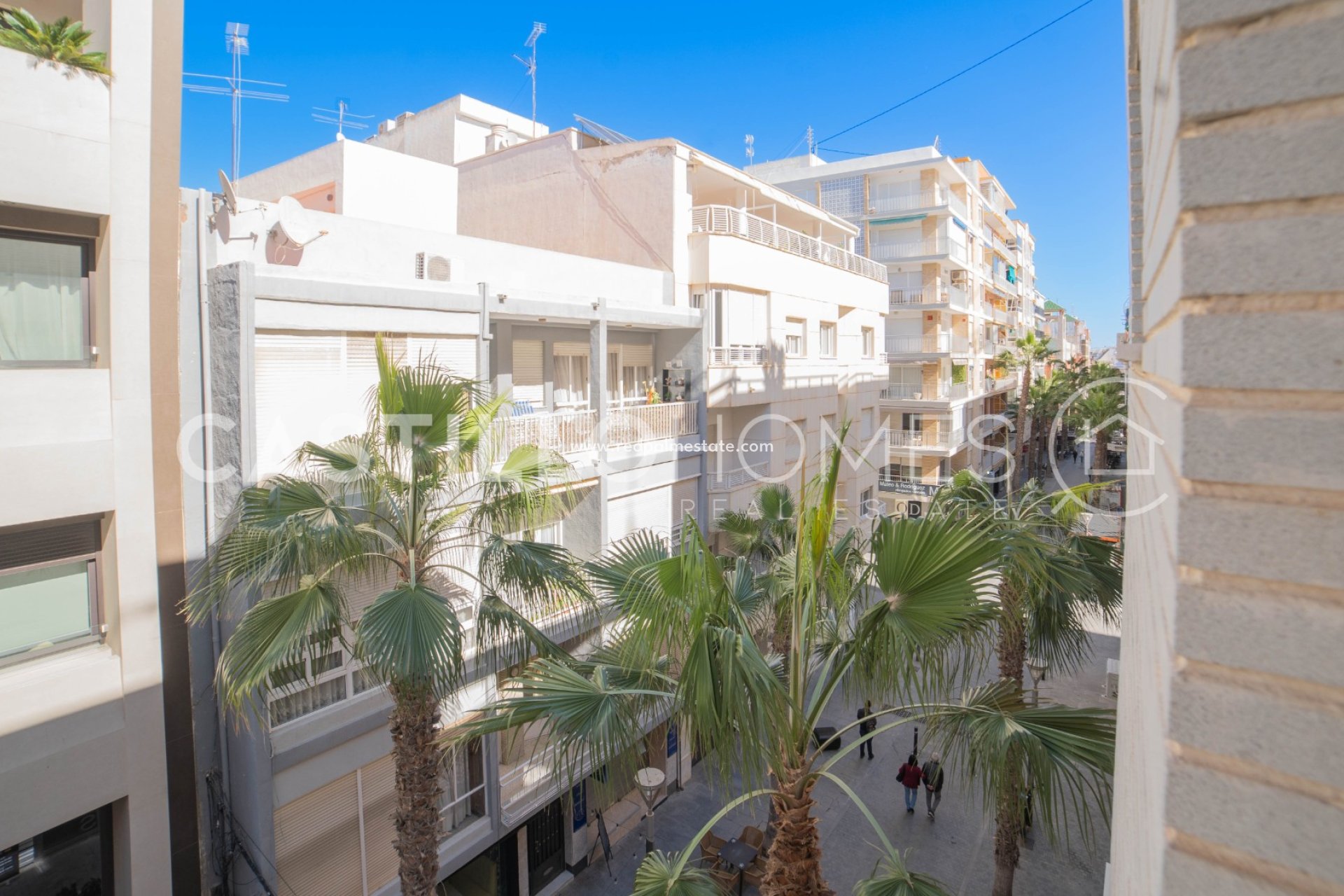 Resale - Apartment -
Torrevieja - Centro Torrevieja
