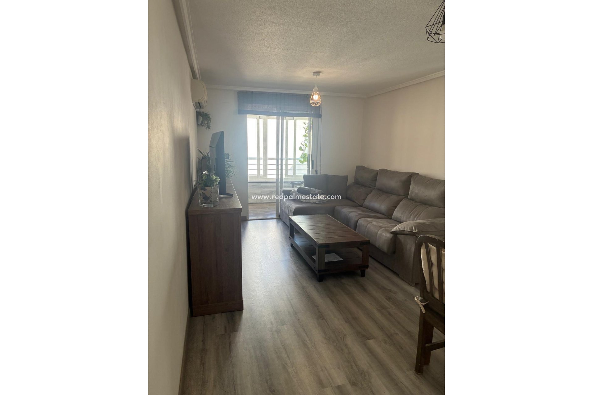 Resale - Apartment -
Torrevieja - Centro Torrevieja