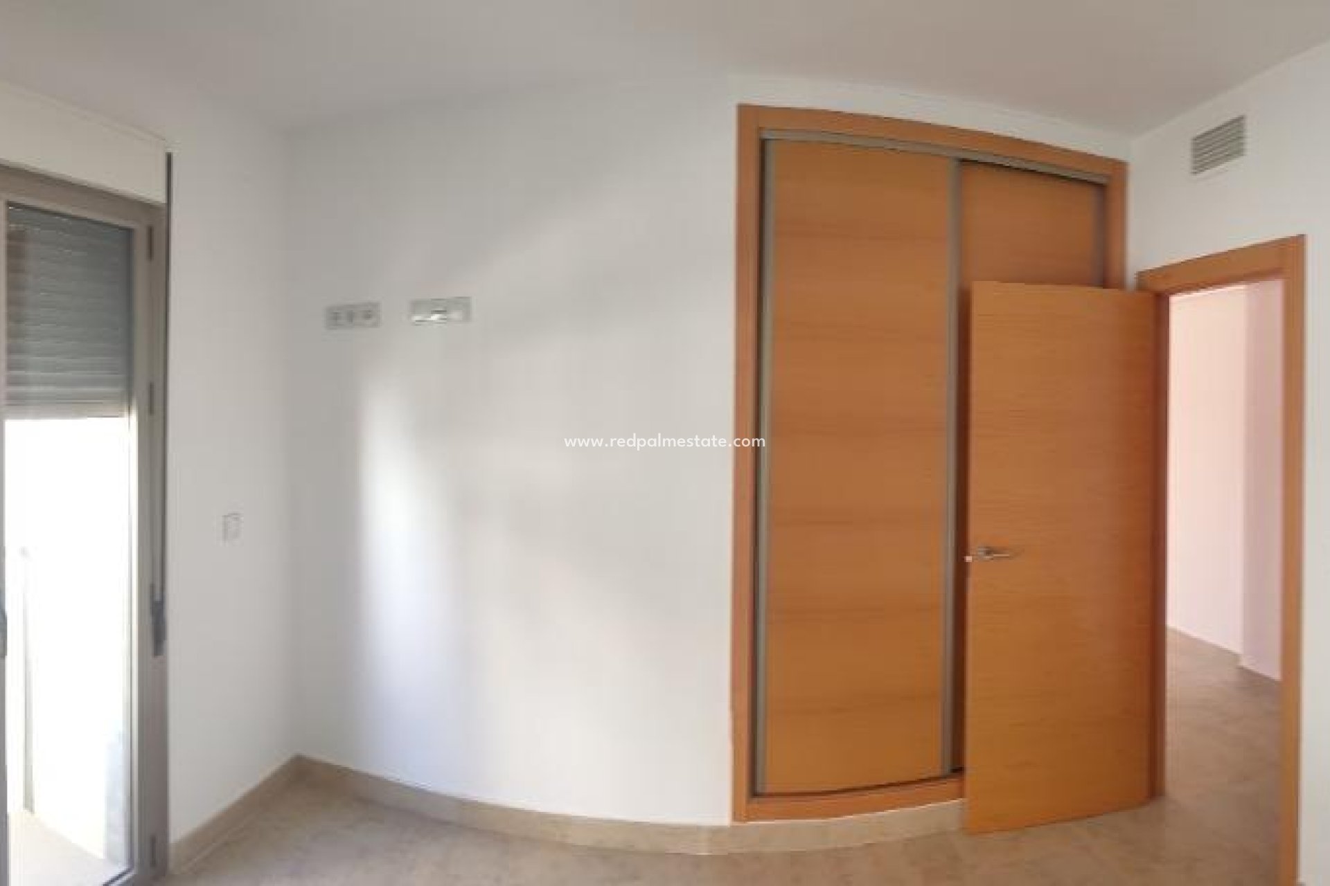 Resale - Apartment -
Torrevieja - Centro Torrevieja