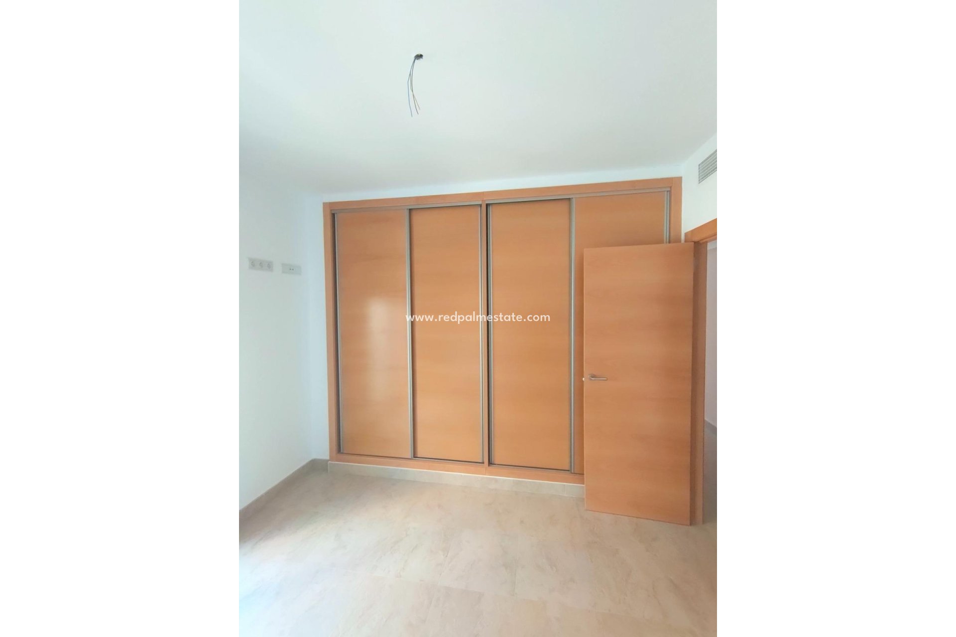 Resale - Apartment -
Torrevieja - Centro Torrevieja