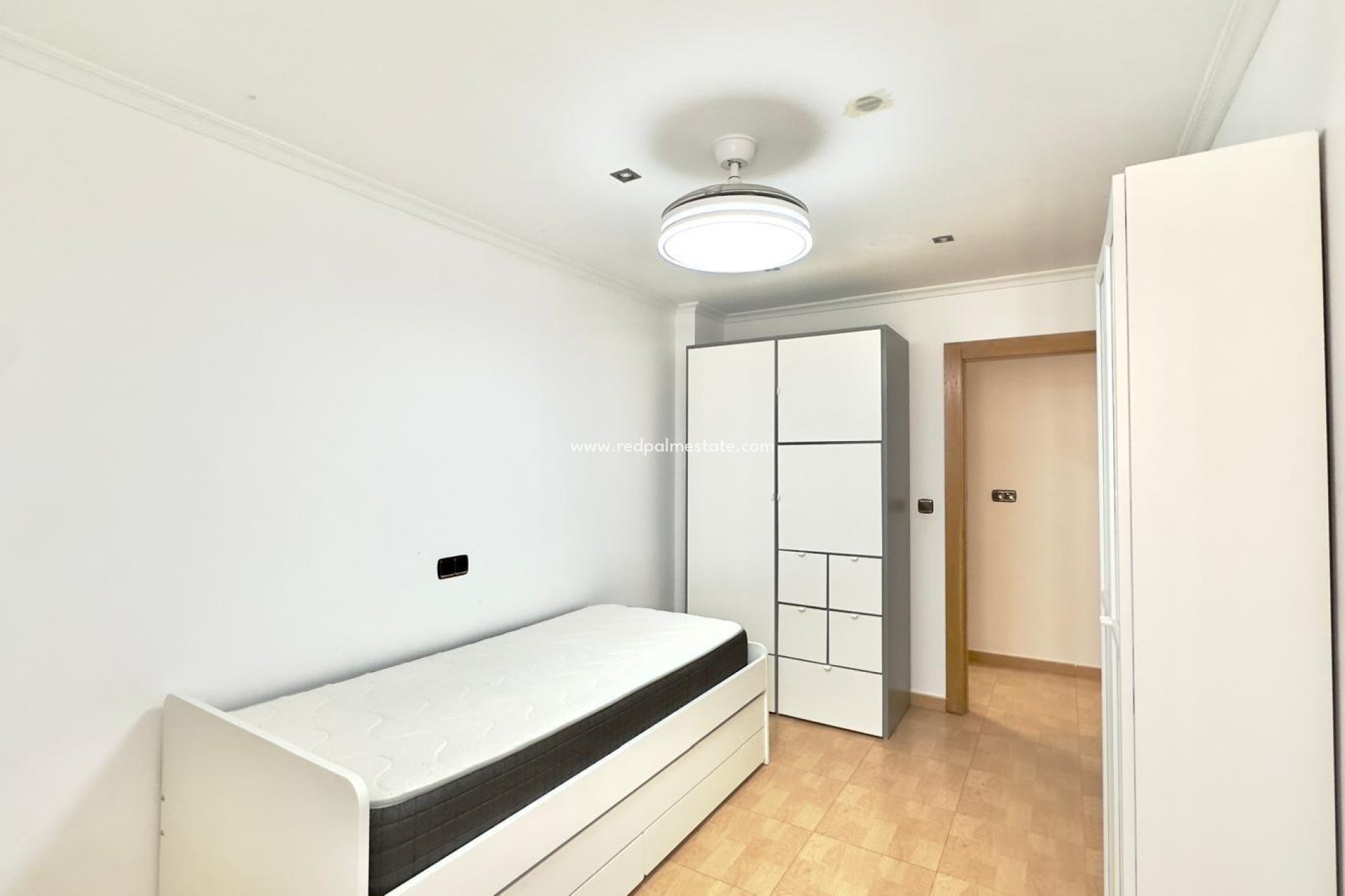 Resale - Apartment -
Torrevieja - Centro Torrevieja