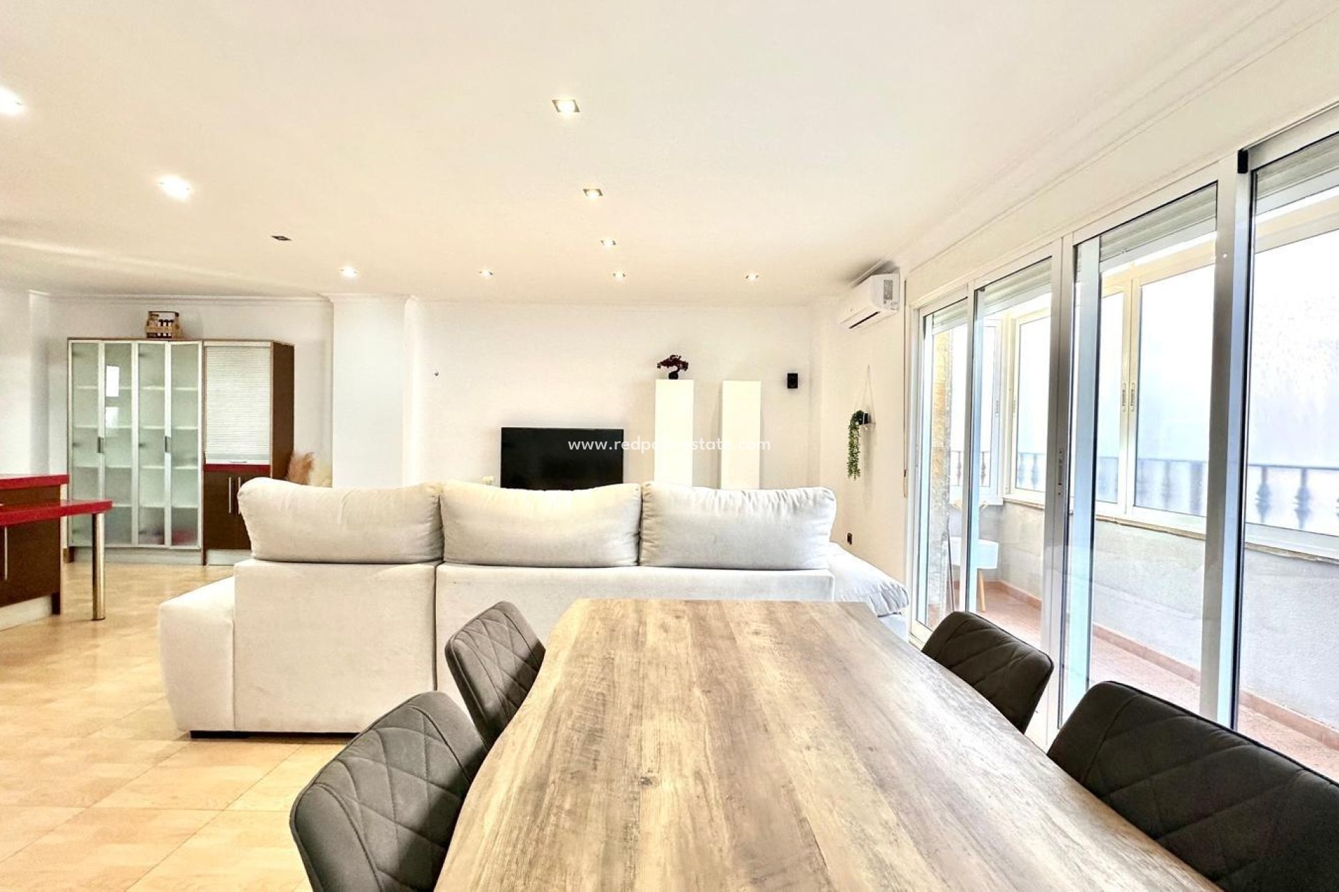 Resale - Apartment -
Torrevieja - Centro Torrevieja