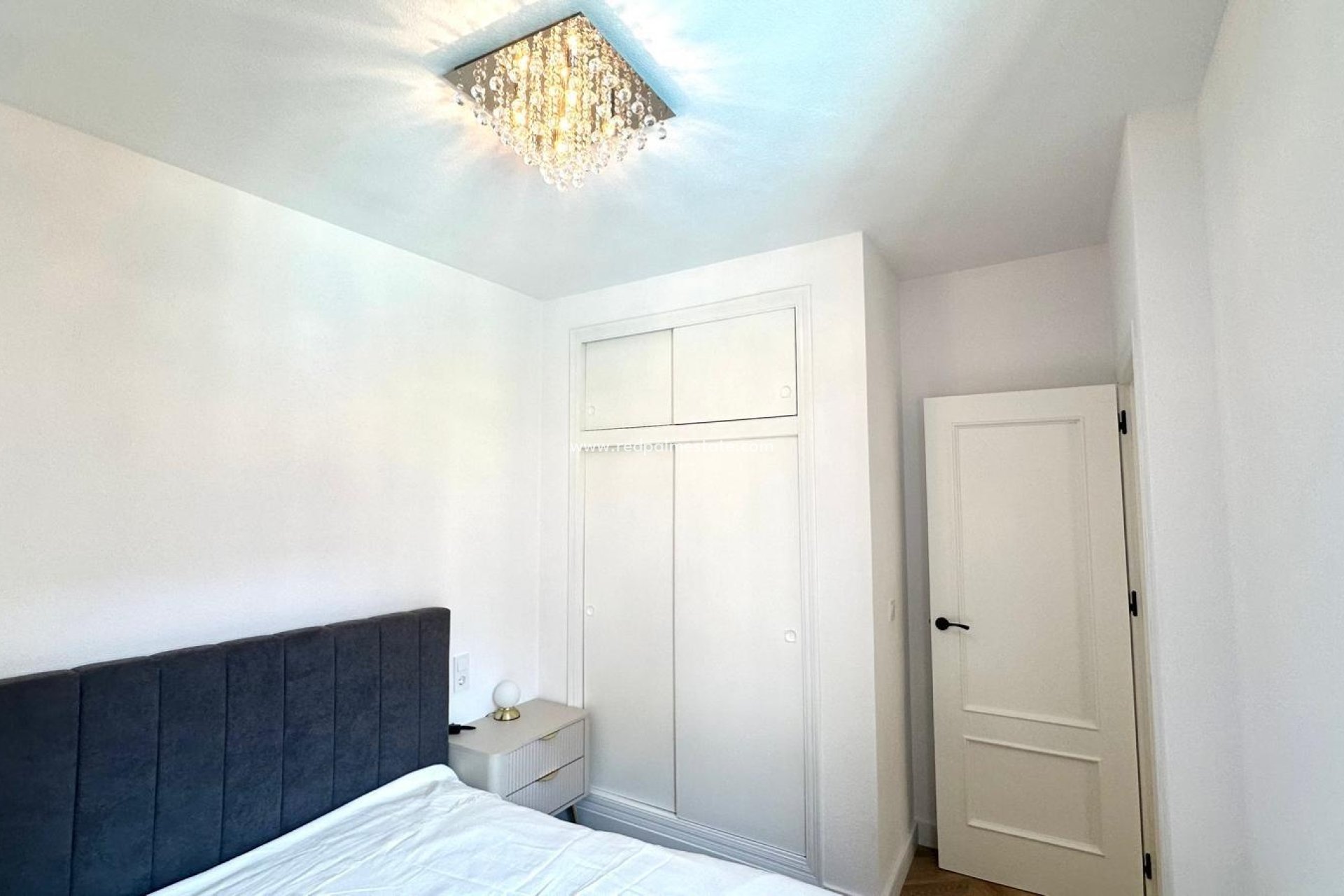 Resale - Apartment -
Torrevieja - Centro Torrevieja