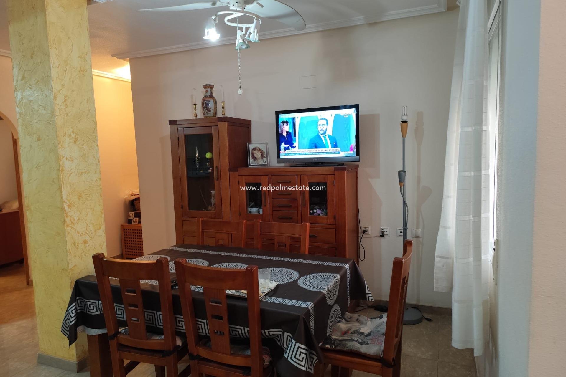 Resale - Apartment -
Torrevieja - Centro Torrevieja