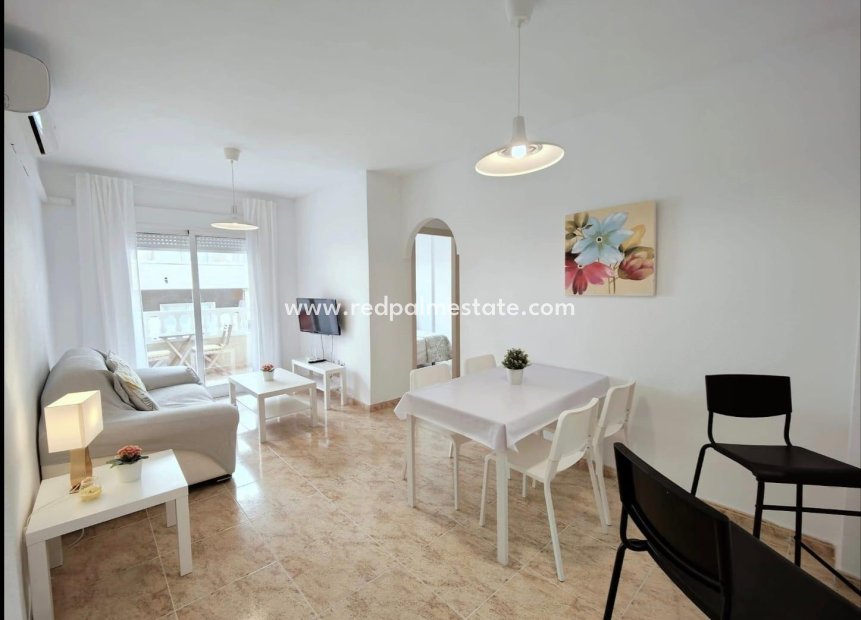 Resale - Apartment -
Torrevieja - Centro Torrevieja