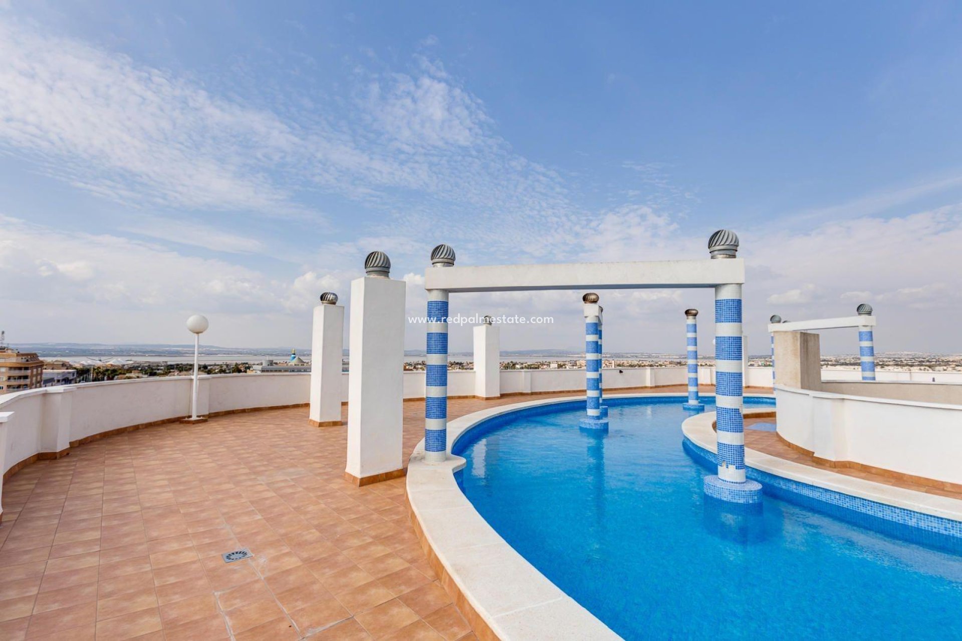 Resale - Apartment -
Torrevieja - Centro Torrevieja