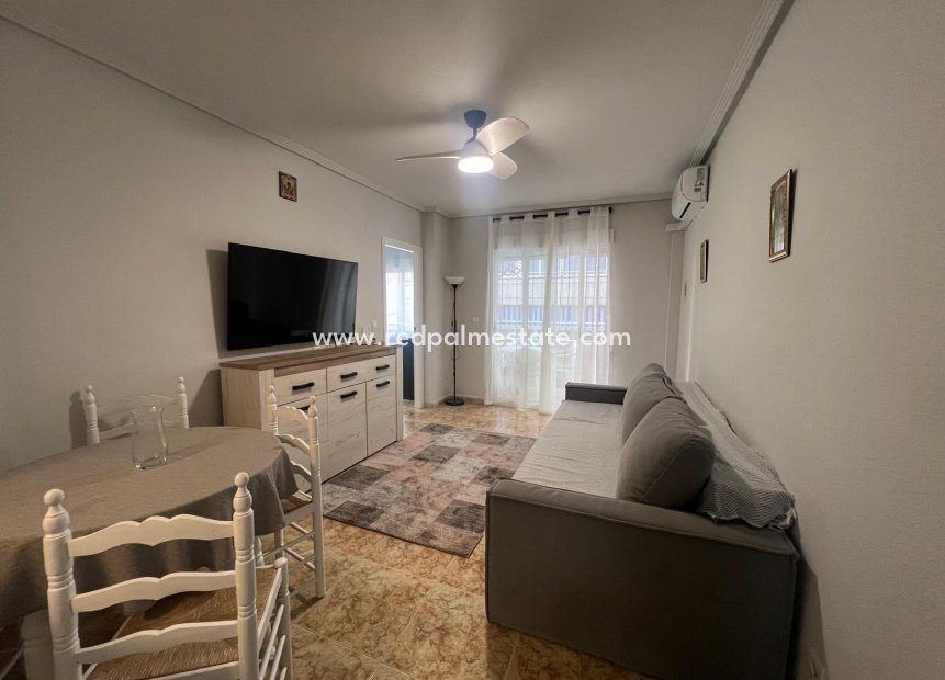 Resale - Apartment -
Torrevieja - Centro Torrevieja