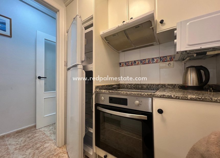 Resale - Apartment -
Torrevieja - Centro Torrevieja