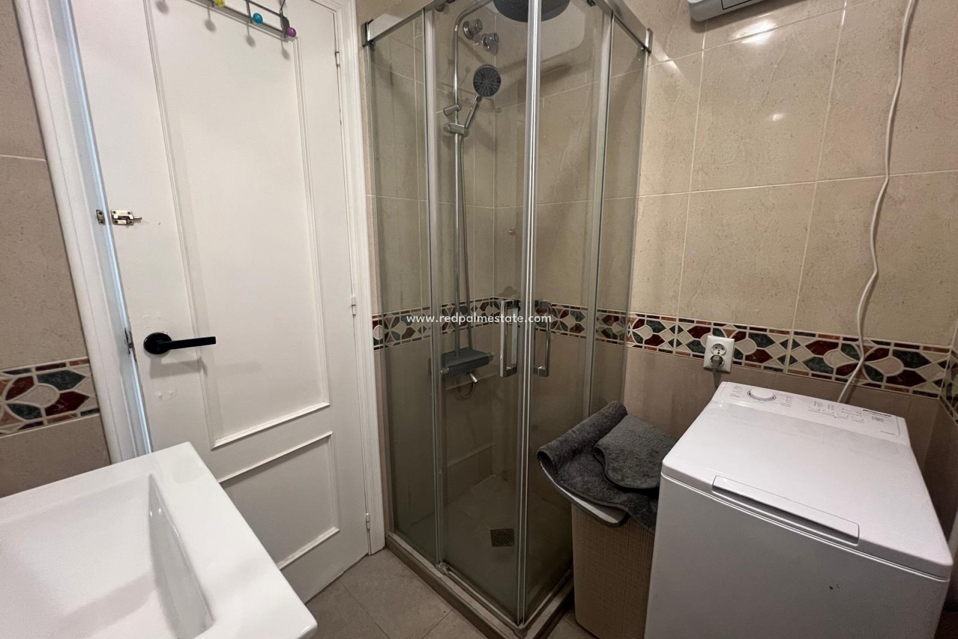 Resale - Apartment -
Torrevieja - Centro Torrevieja