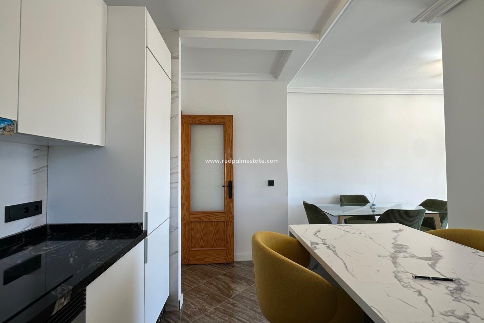 Resale - Apartment -
Torrevieja - Centro Torrevieja