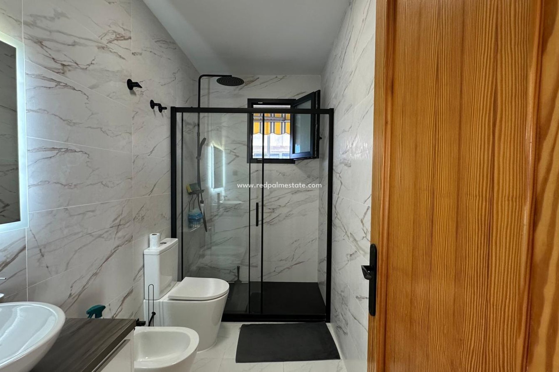 Resale - Apartment -
Torrevieja - Centro Torrevieja