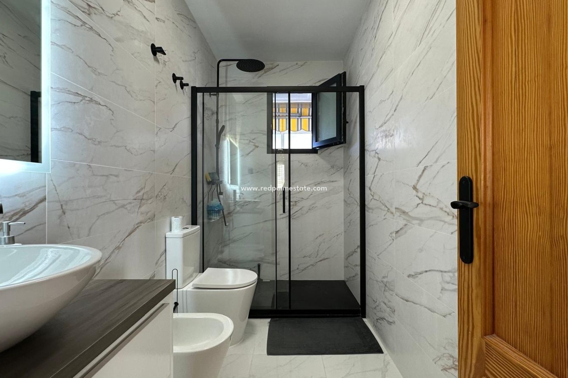 Resale - Apartment -
Torrevieja - Centro Torrevieja