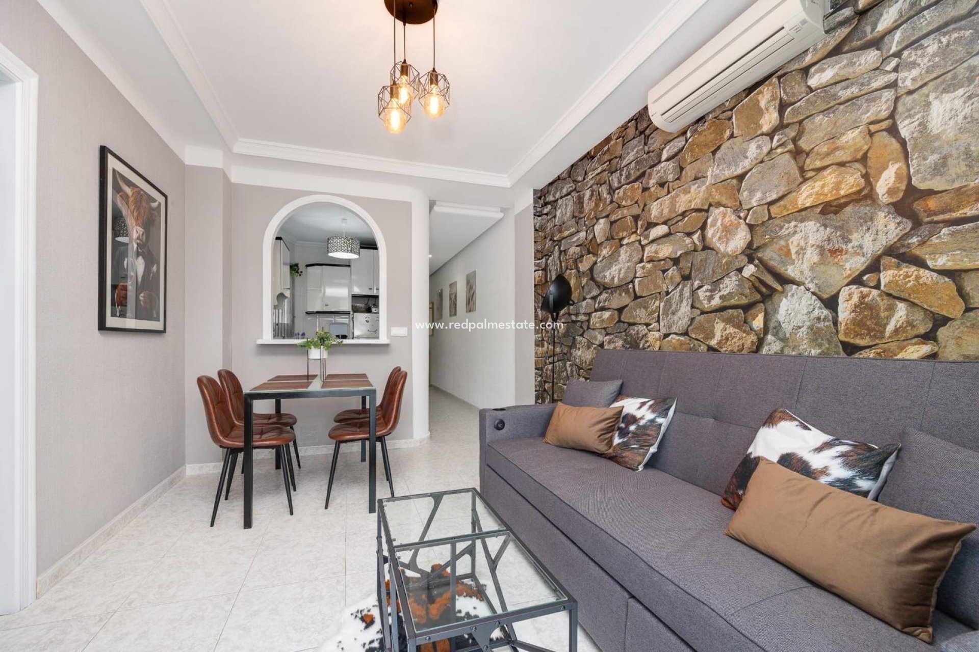 Resale - Apartment -
Torrevieja - Centro Torrevieja