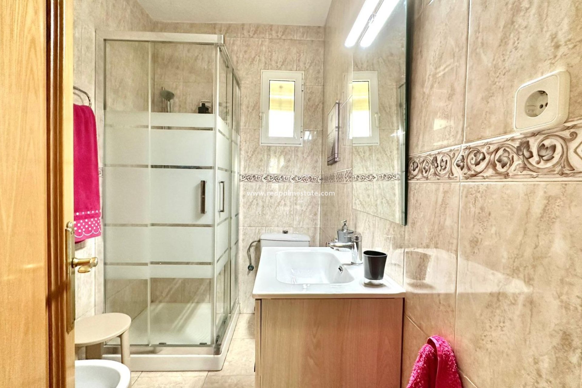 Resale - Apartment -
Torrevieja - Centro Torrevieja