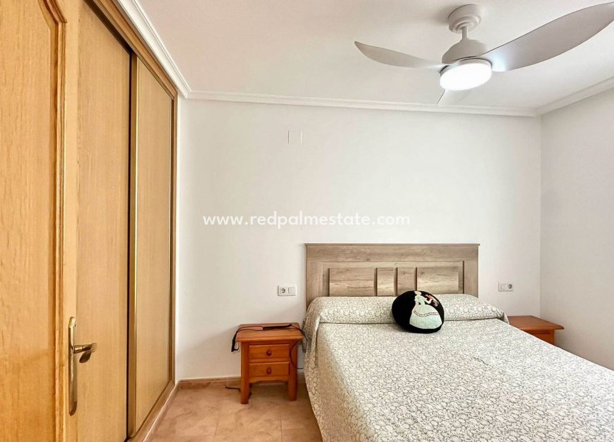 Resale - Apartment -
Torrevieja - Centro Torrevieja