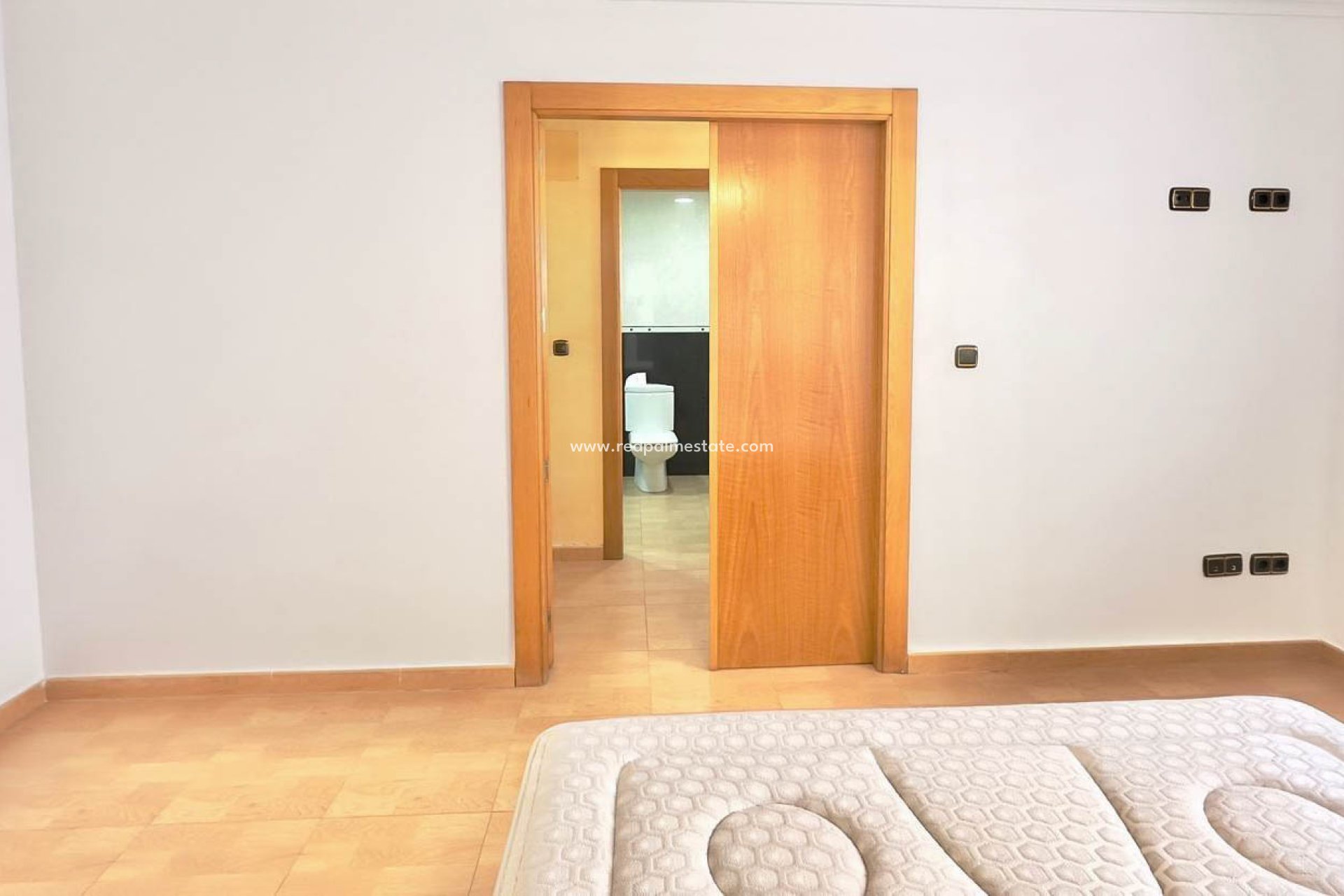 Resale - Apartment -
Torrevieja - Centro Torrevieja