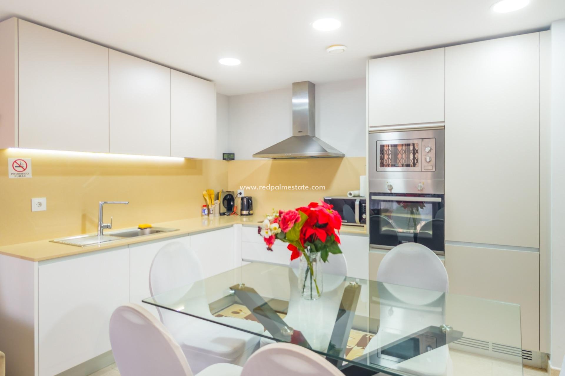 Resale - Apartment -
Torrevieja - Centro Torrevieja