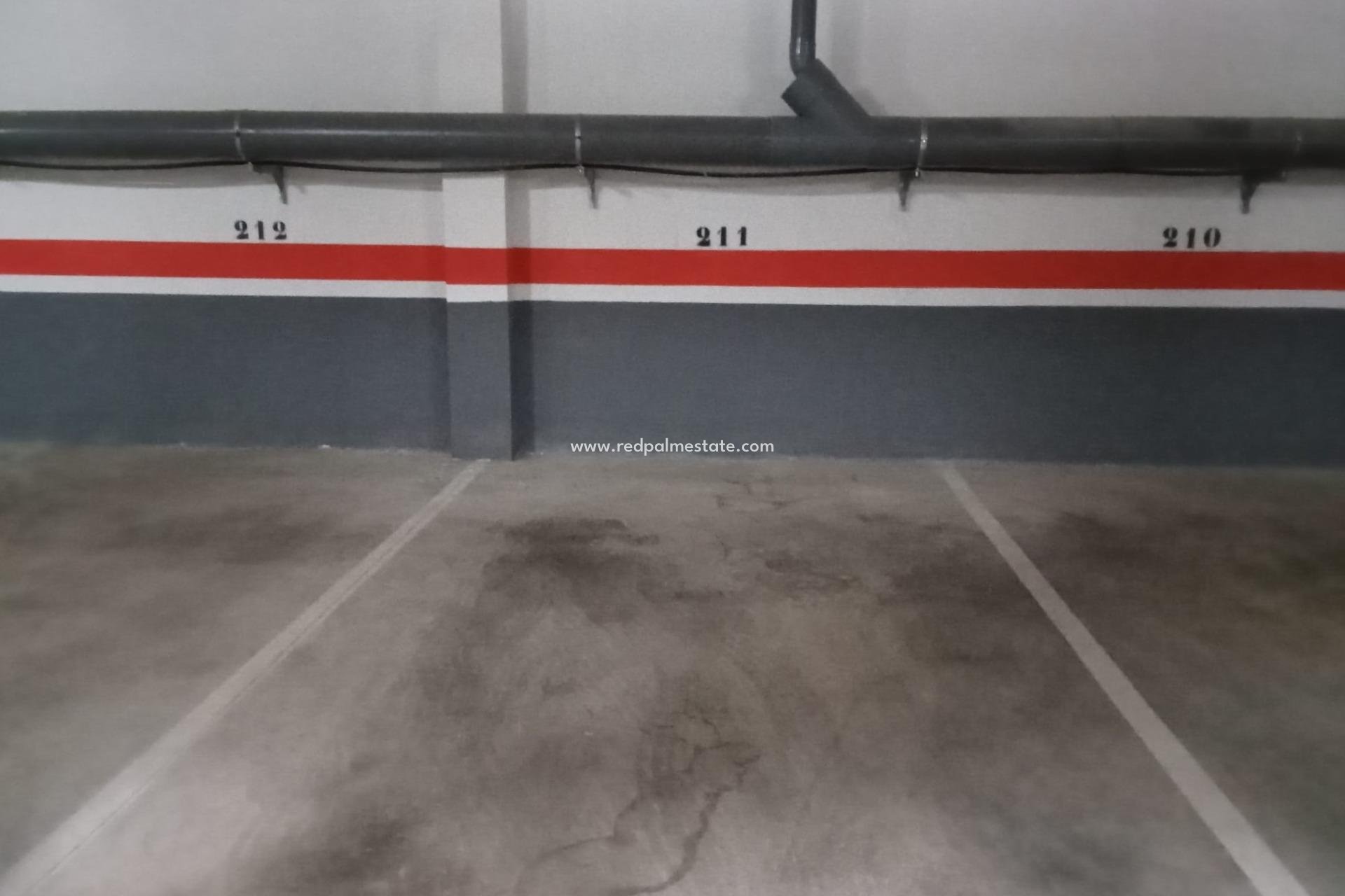 Resale - Apartment -
Torrevieja - Centro Torrevieja