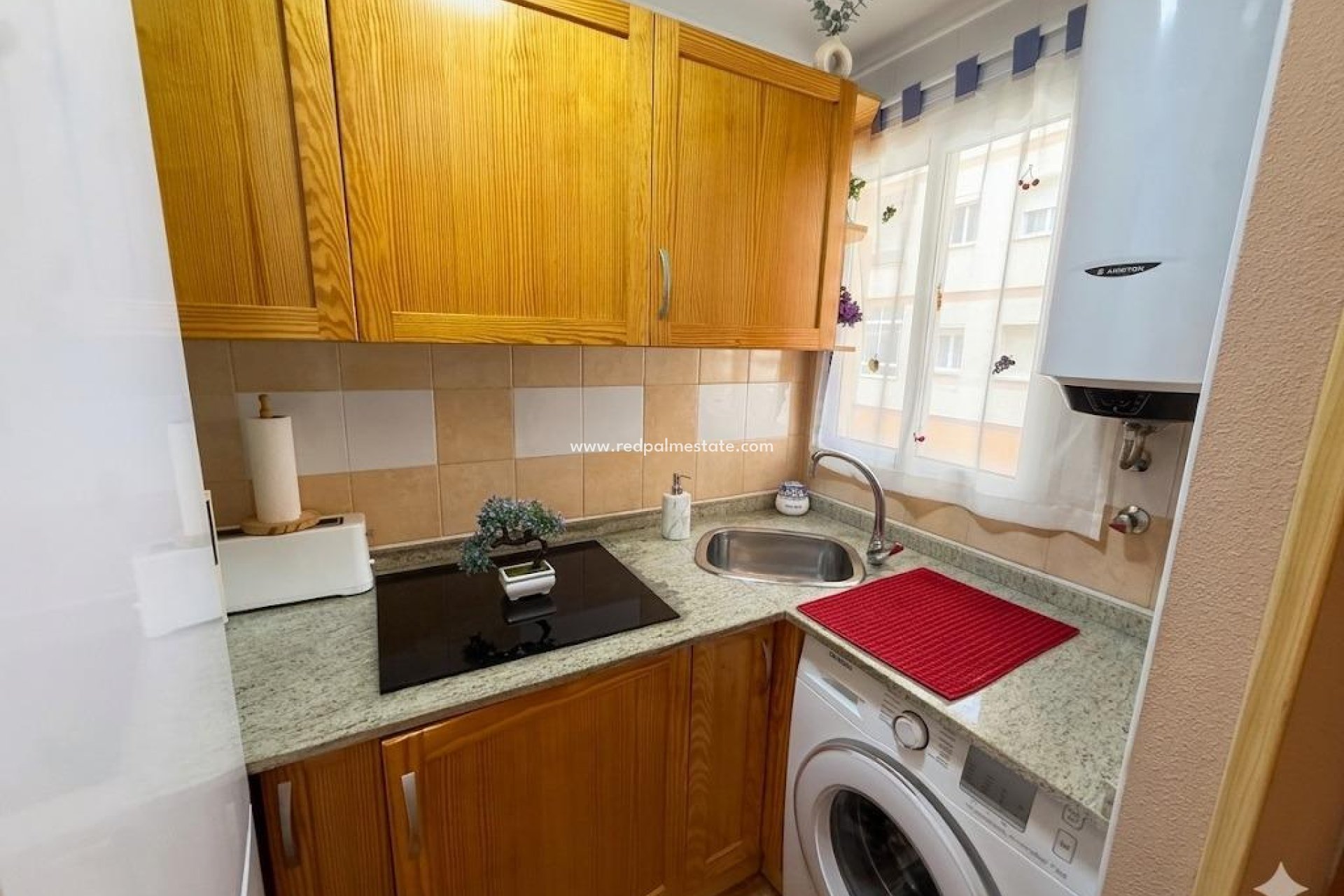 Resale - Apartment -
Torrevieja - Centro Torrevieja