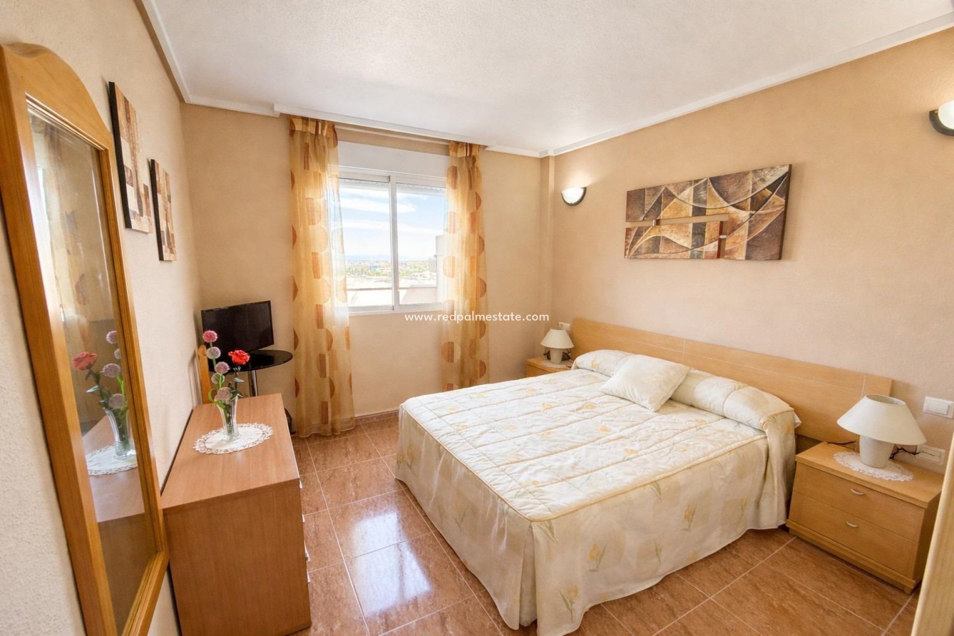 Resale - Apartment -
Torrevieja - Centro Torrevieja