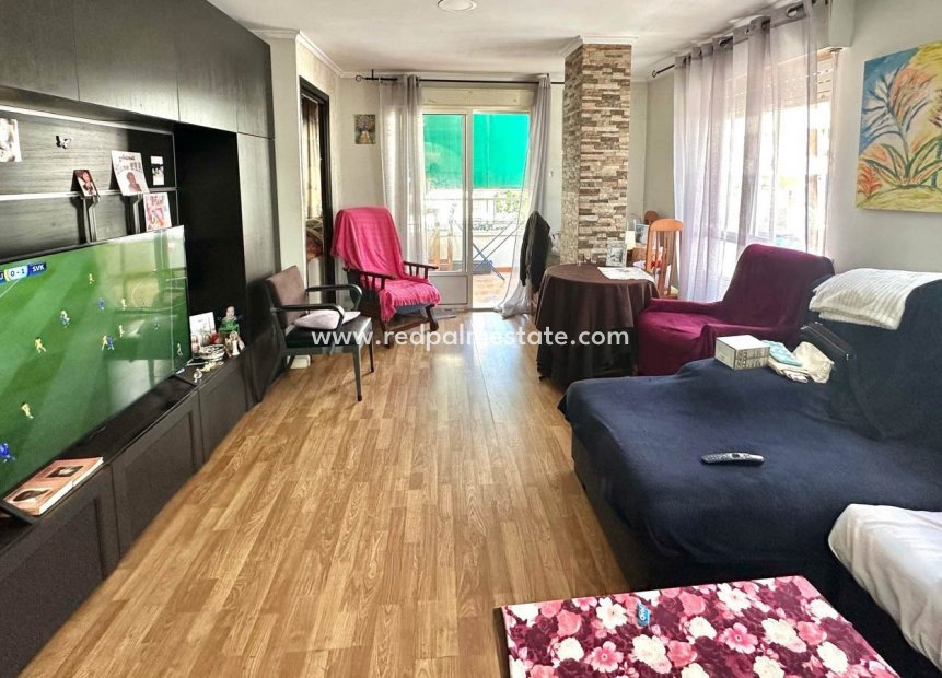 Resale - Apartment -
Torrevieja - Centro Torrevieja