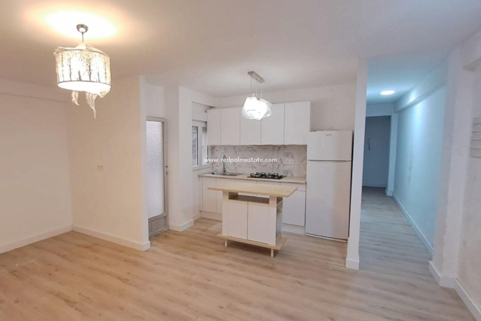 Resale - Apartment -
Torrevieja - Centro Torrevieja