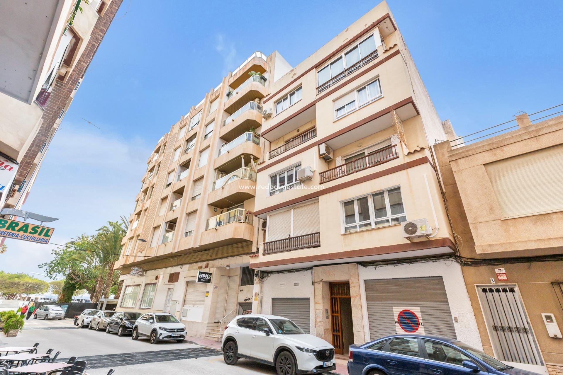 Resale - Apartment -
Torrevieja - Centro Torrevieja