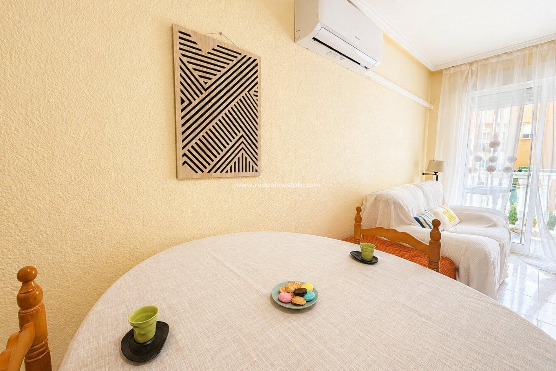 Resale - Apartment -
Torrevieja - Centro Torrevieja