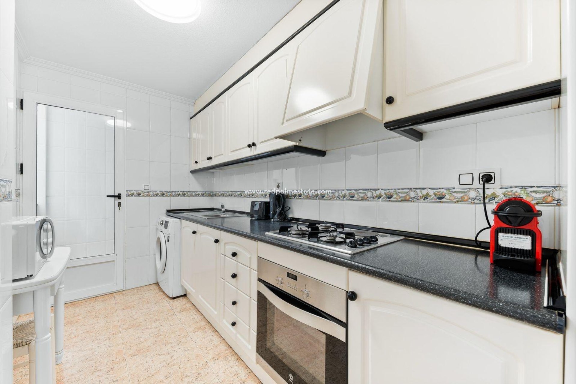 Resale - Apartment -
Torrevieja - Centro Torrevieja