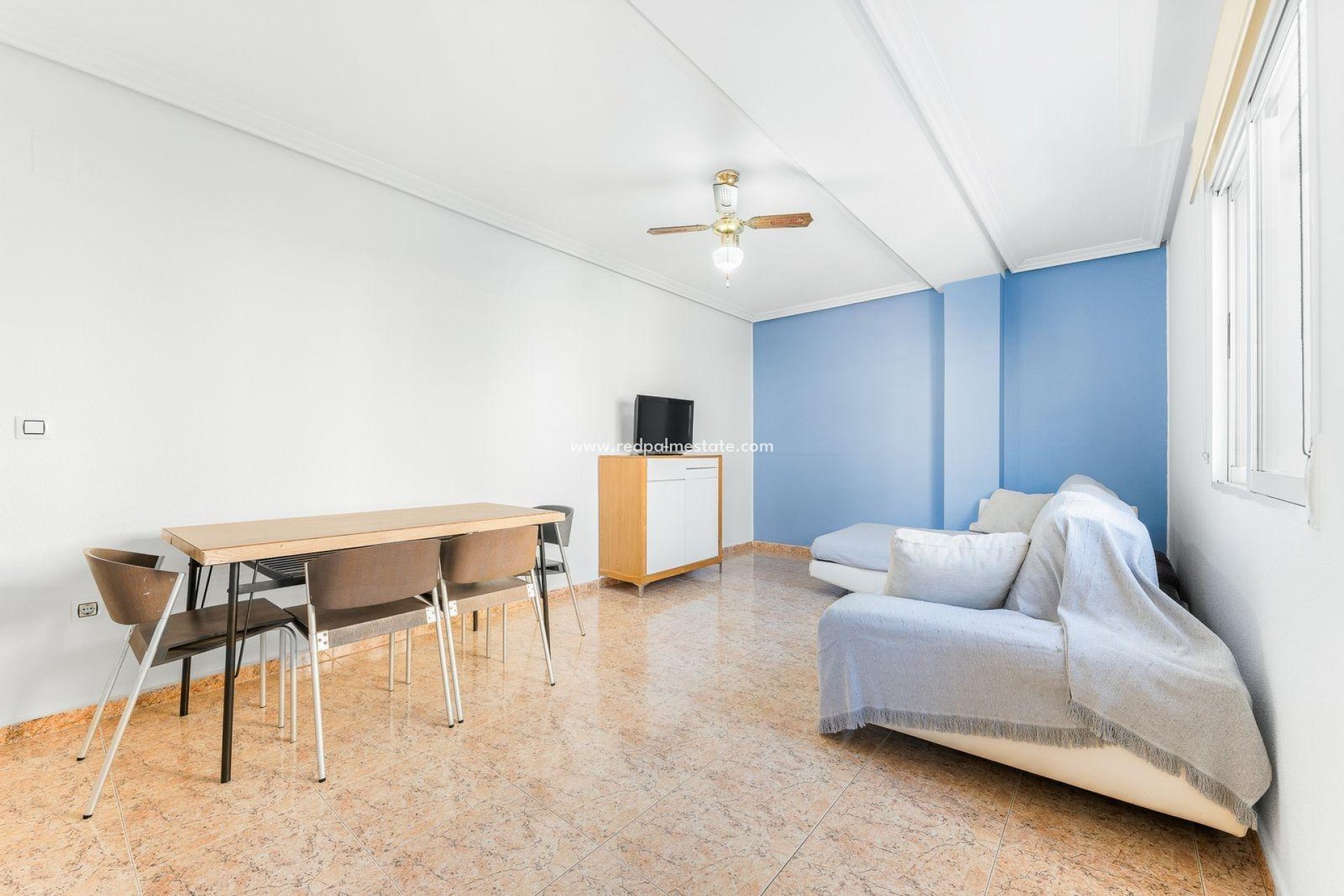 Resale - Apartment -
Torrevieja - Centro Torrevieja