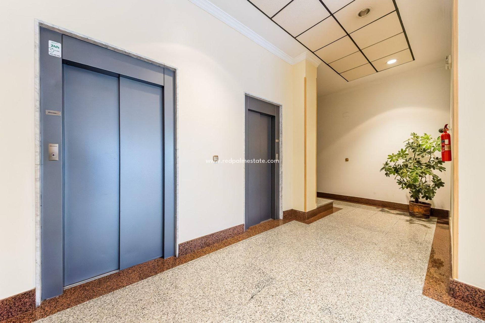 Resale - Apartment -
Torrevieja - Centro Torrevieja