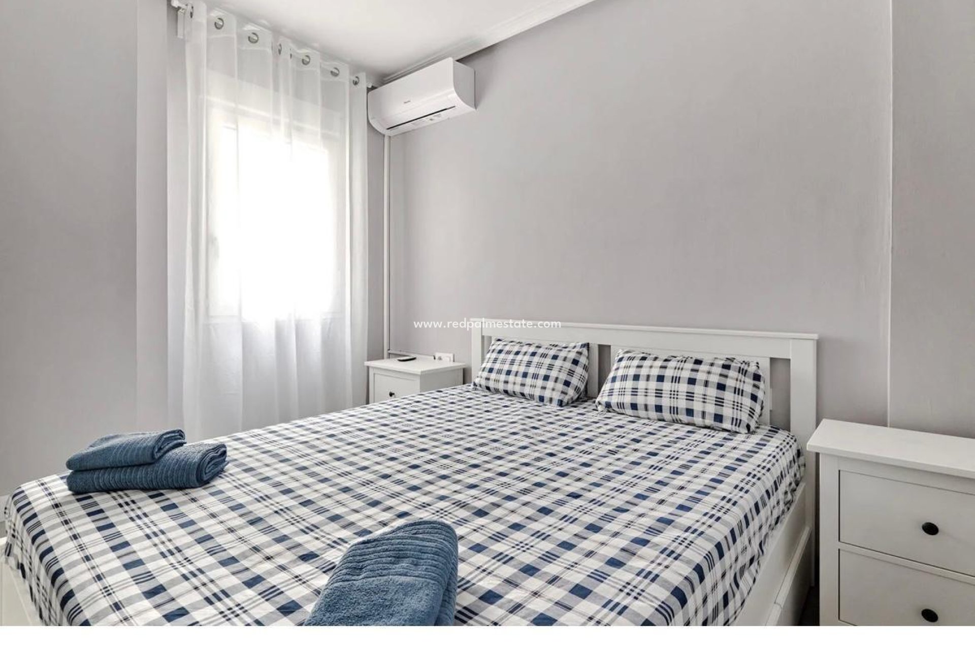Resale - Apartment -
Torrevieja - Centro Torrevieja