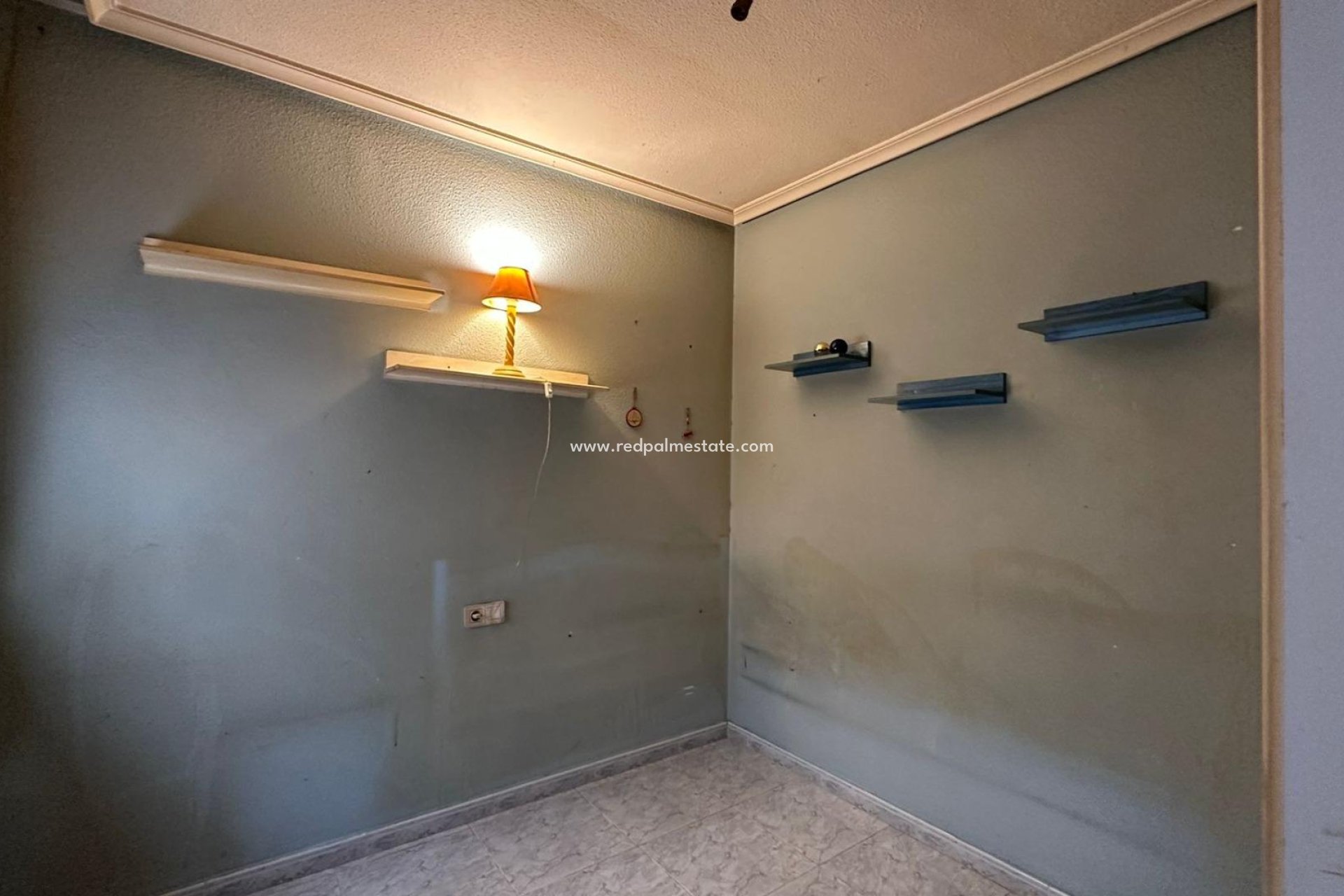 Resale - Apartment -
Torrevieja - Centro Torrevieja