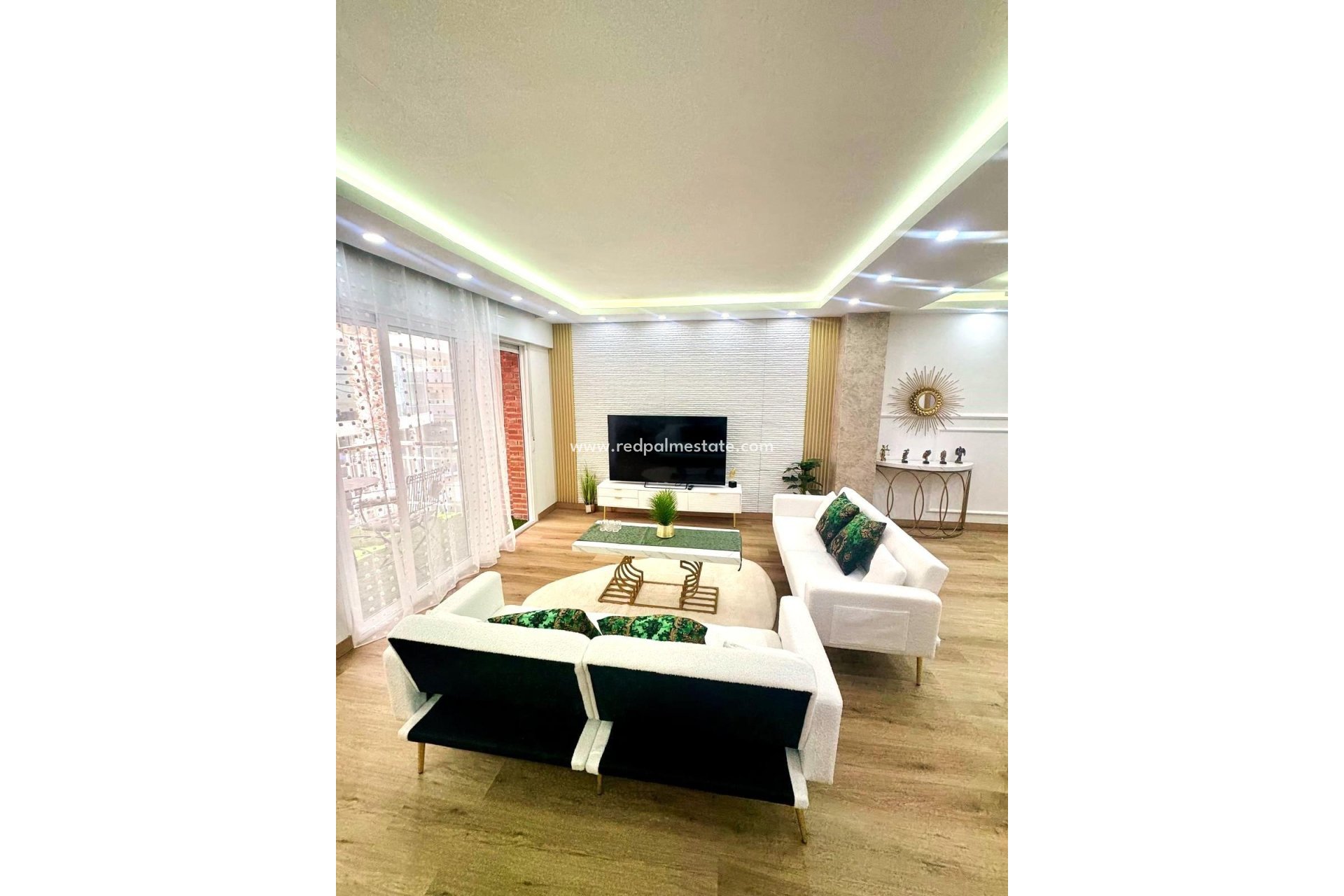 Resale - Apartment -
Torrevieja - Centro Torrevieja
