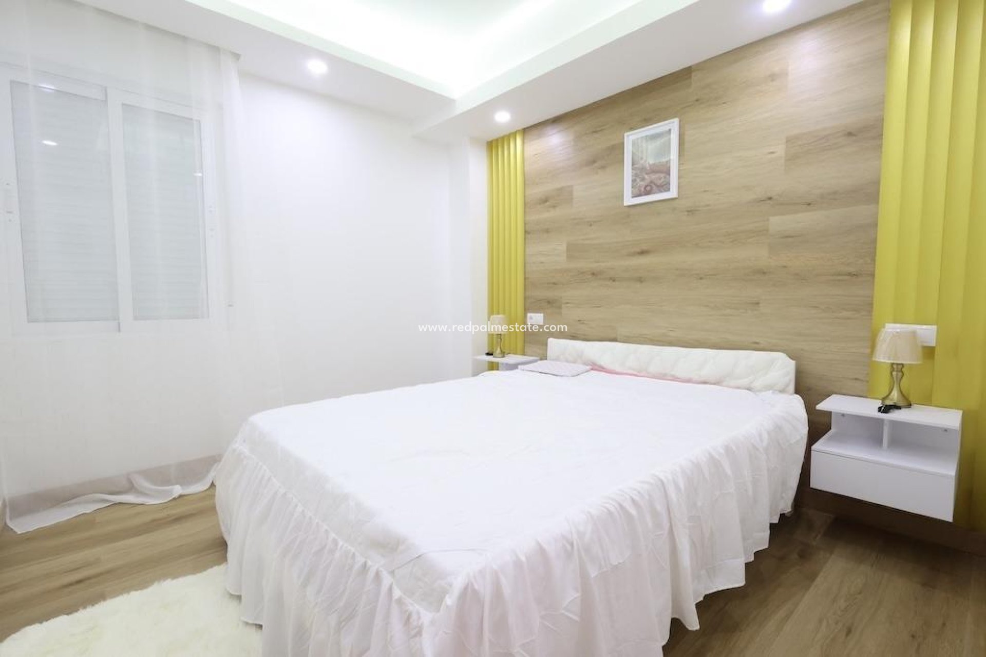 Resale - Apartment -
Torrevieja - Centro Torrevieja