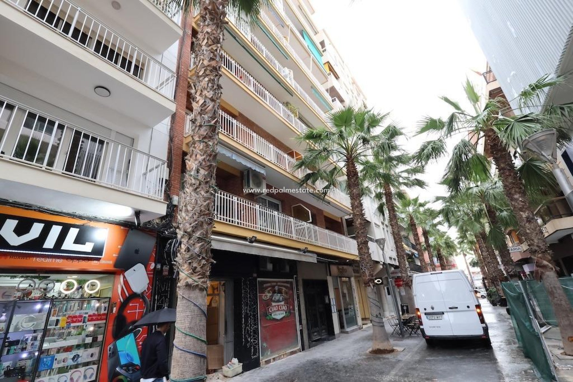 Resale - Apartment -
Torrevieja - Centro Torrevieja
