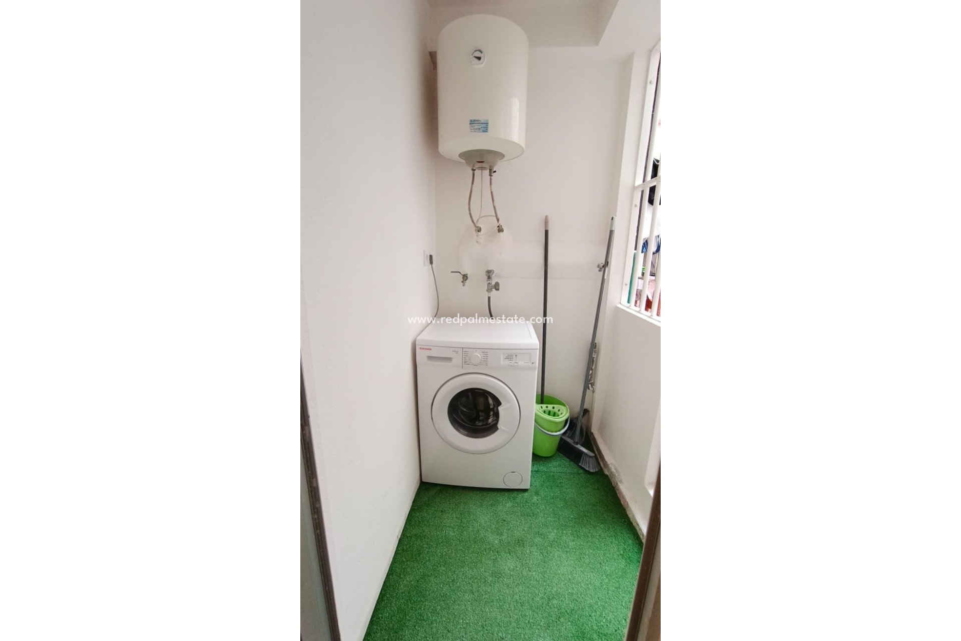 Resale - Apartment -
Torrevieja - Centro Torrevieja