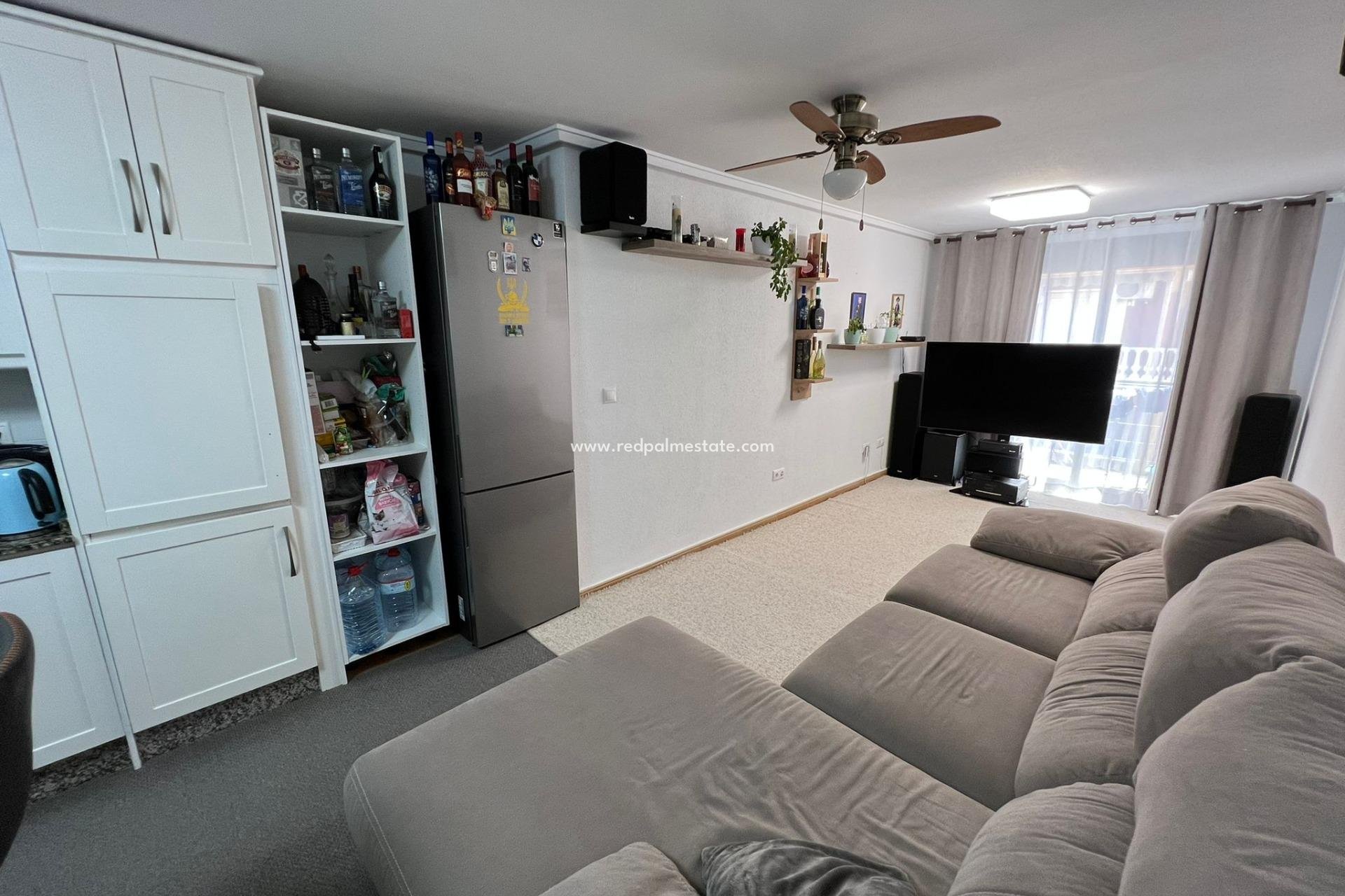 Resale - Apartment -
Torrevieja - Centro Torrevieja